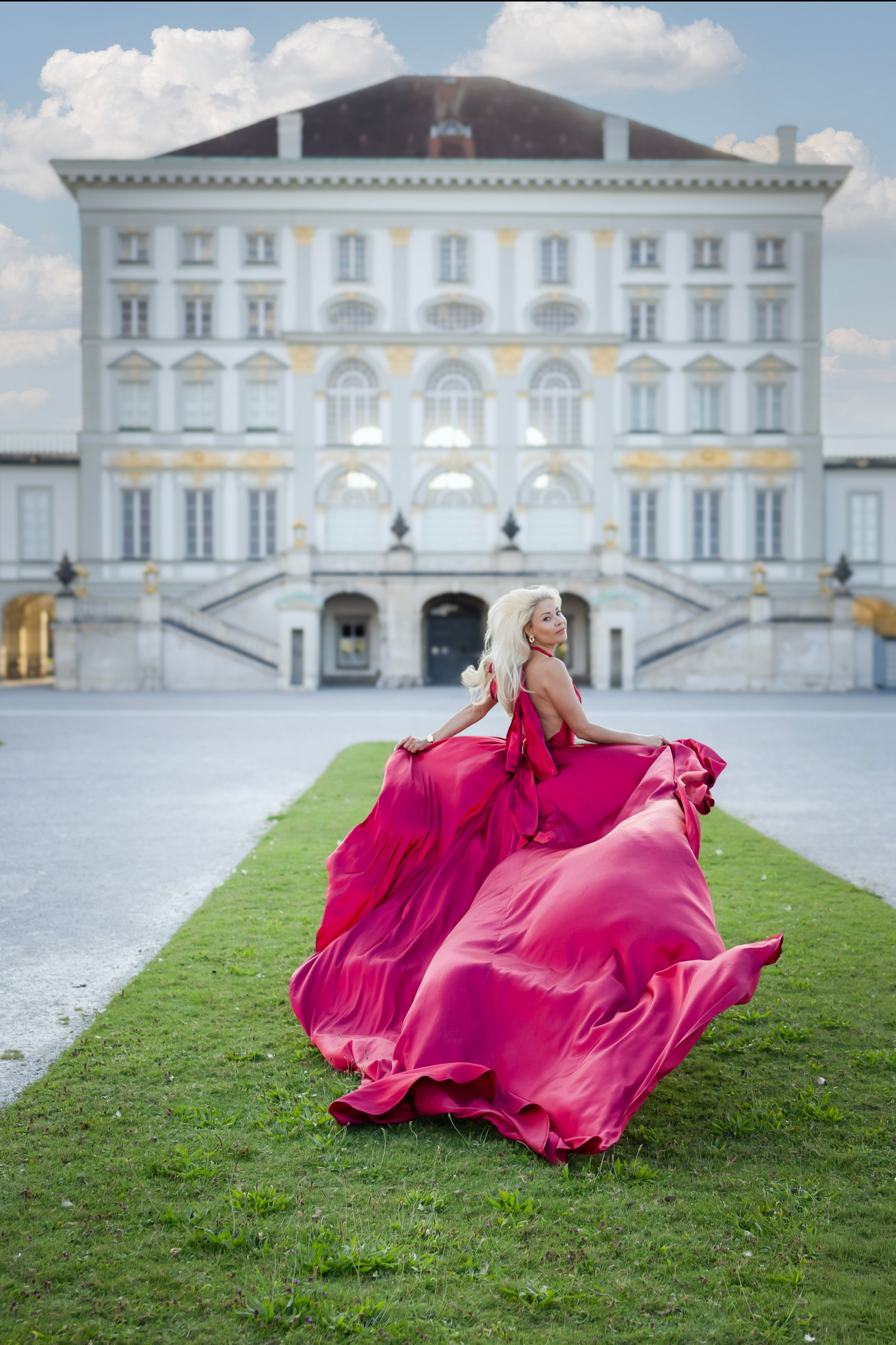 Long dresses shooting. Photographer in Munich