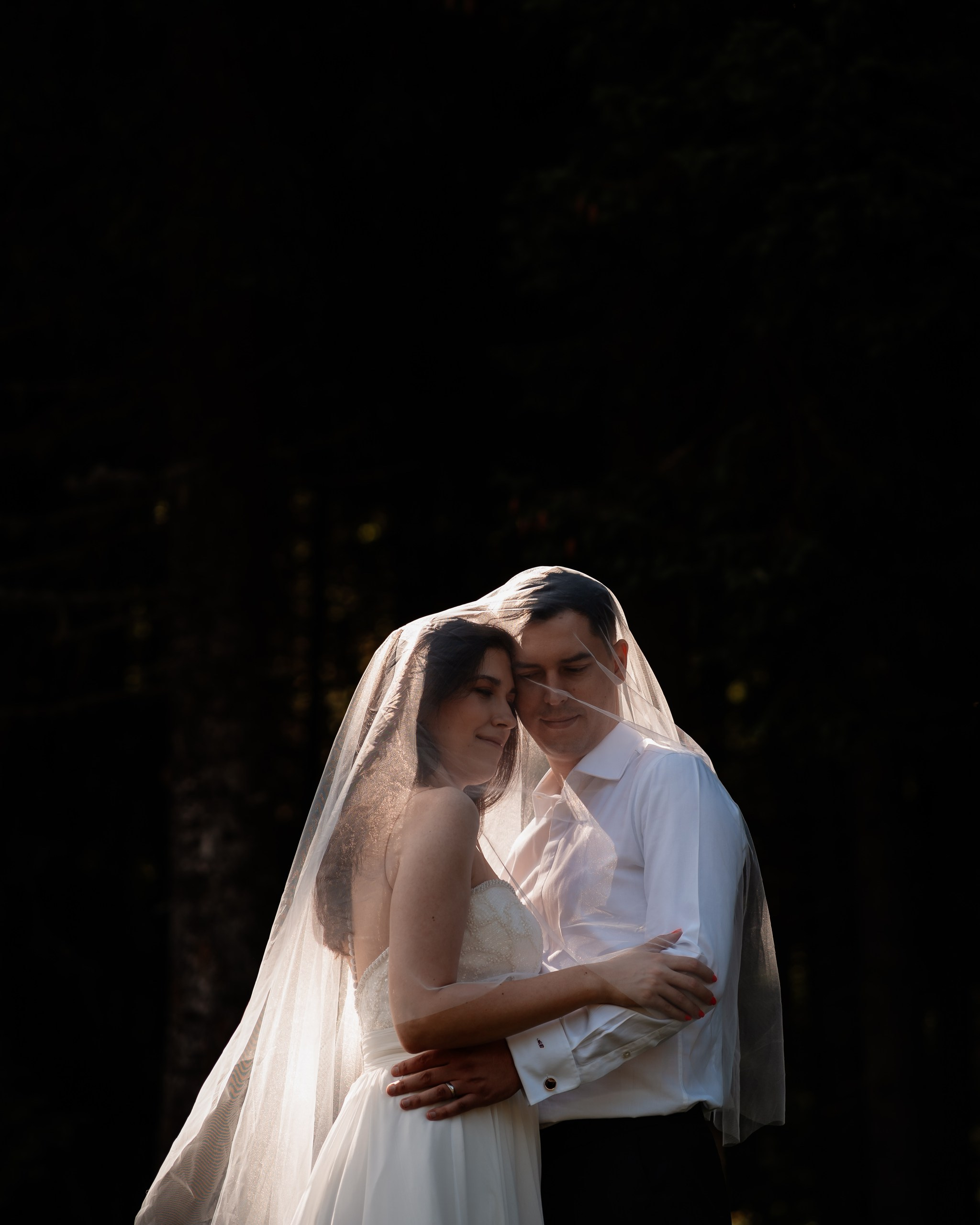 Trash the dress — Lorena&Adi  - Mihai Popa. Mihai Popa |Wedding Photographer | Worldwide | Bucharest