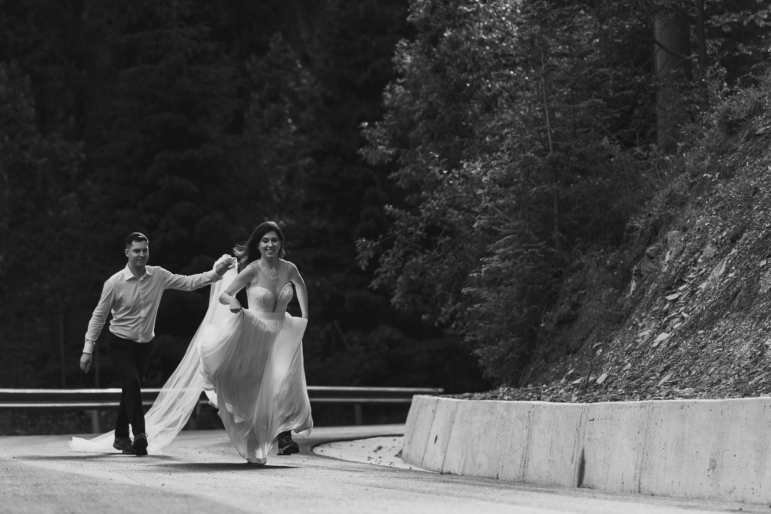 Trash the dress — Lorena&Adi  - Mihai Popa. Mihai Popa |Wedding Photographer | Worldwide | Bucharest