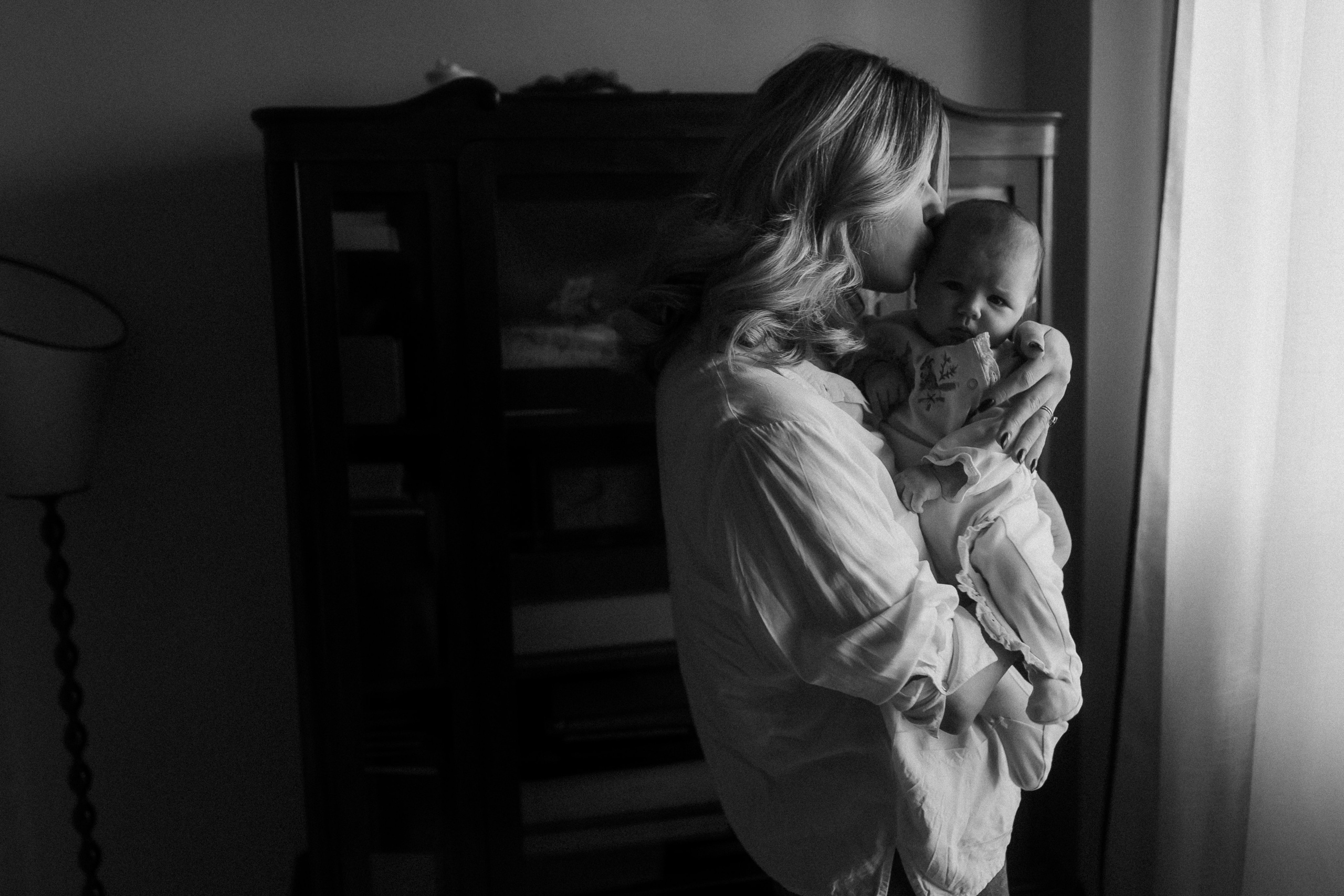 Sedinta foto pentru botez – imagini ce reflectă atmosfera de familie și iubire