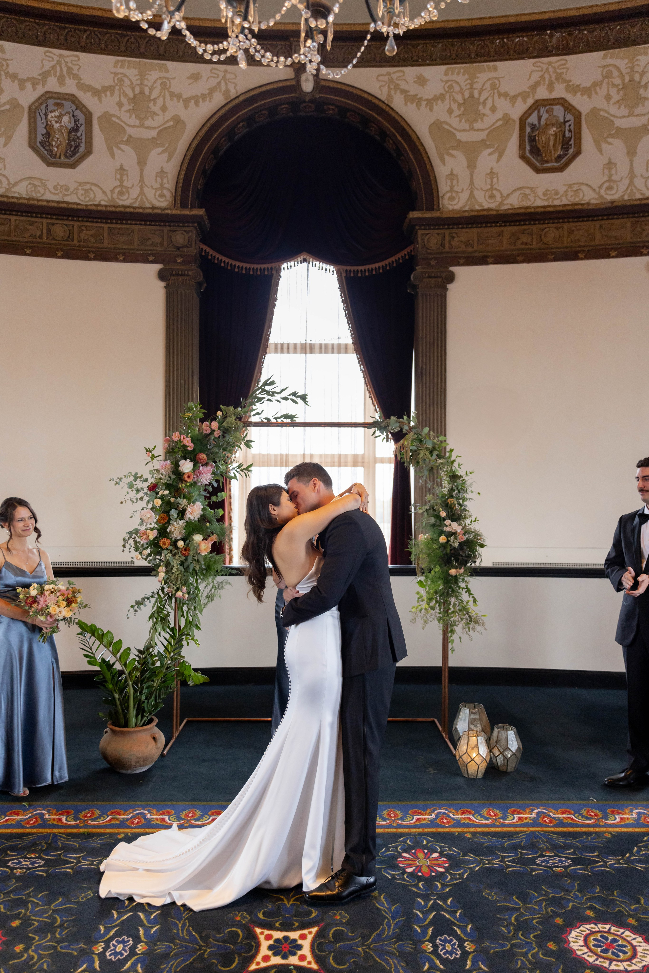 In the Heart of Providence. Rhode Island Wedding Photographer Tati Simpson
