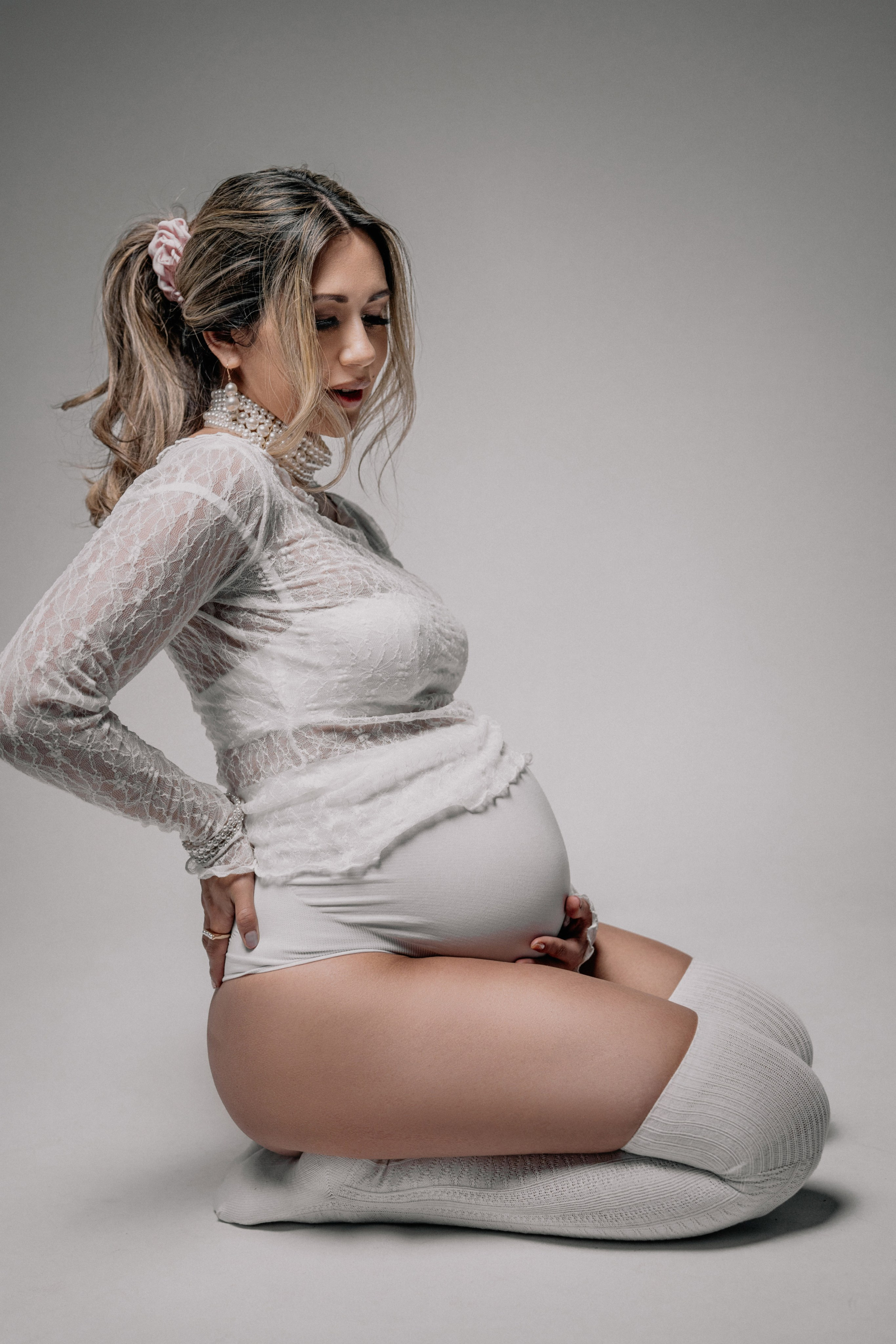 Vivian&Jose. Maternity in studio. Wedding and family photographer and videographer PA, NJ, NY, DE, MD