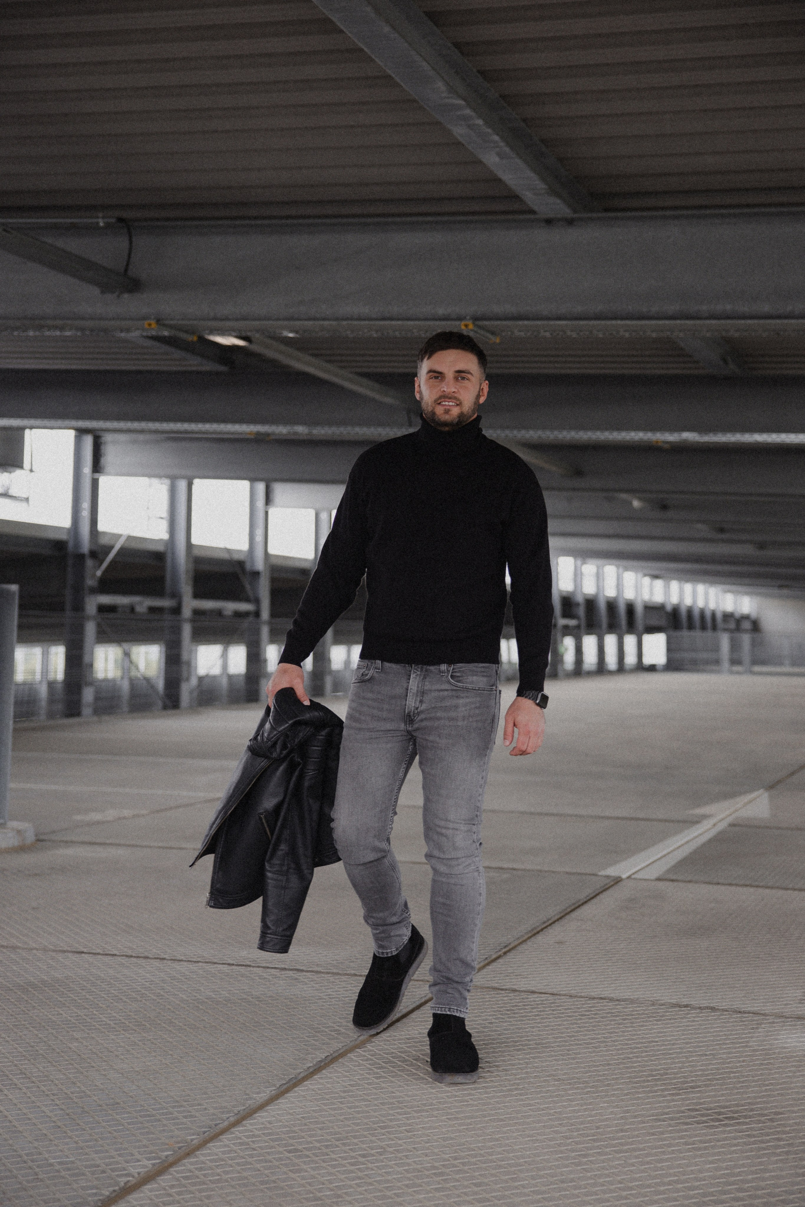 Liridon I Draußen. Hochzeitsfotografin Bochum | Halyna Reiche Fotografie NRW