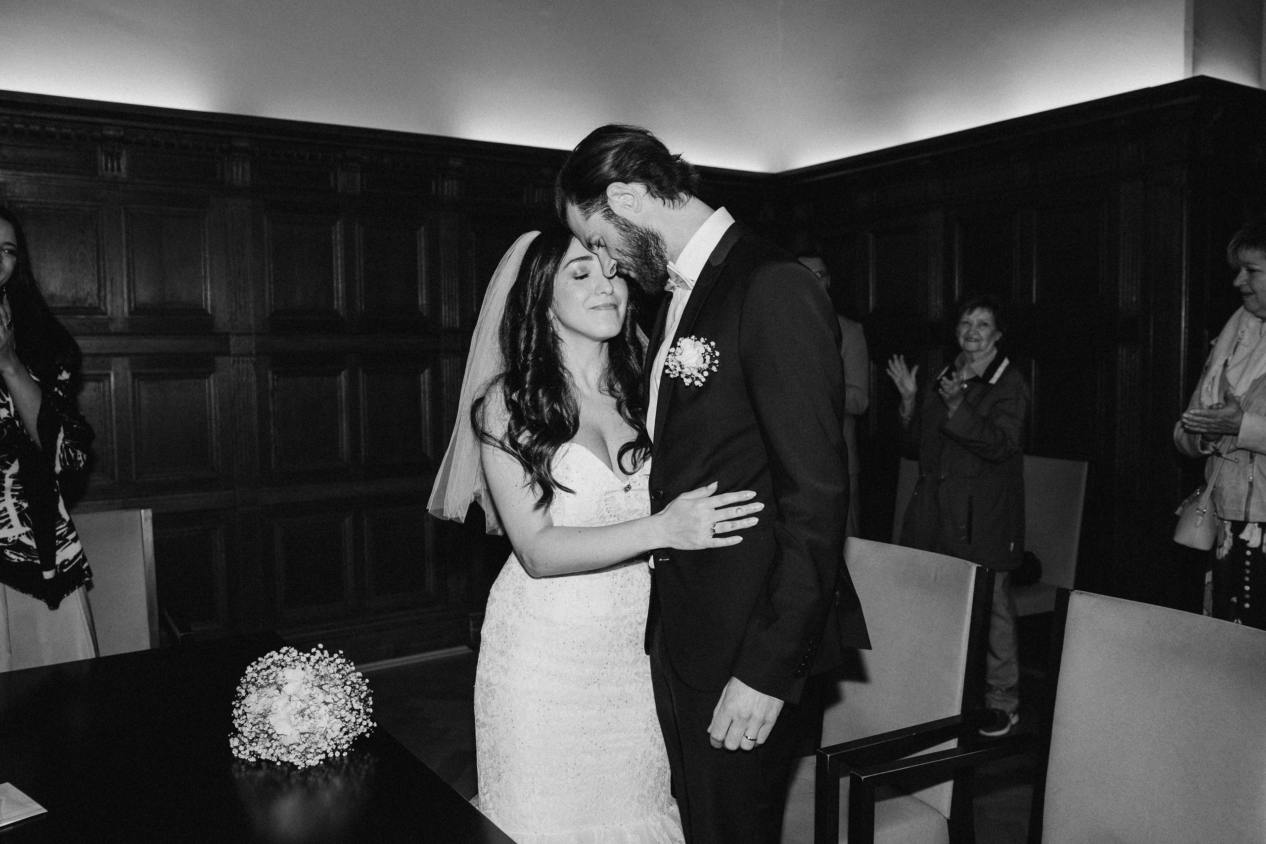 Buket & Sebastian (Düsseldorf). Familien & Hochzeitfotografin Nadja Holzmann