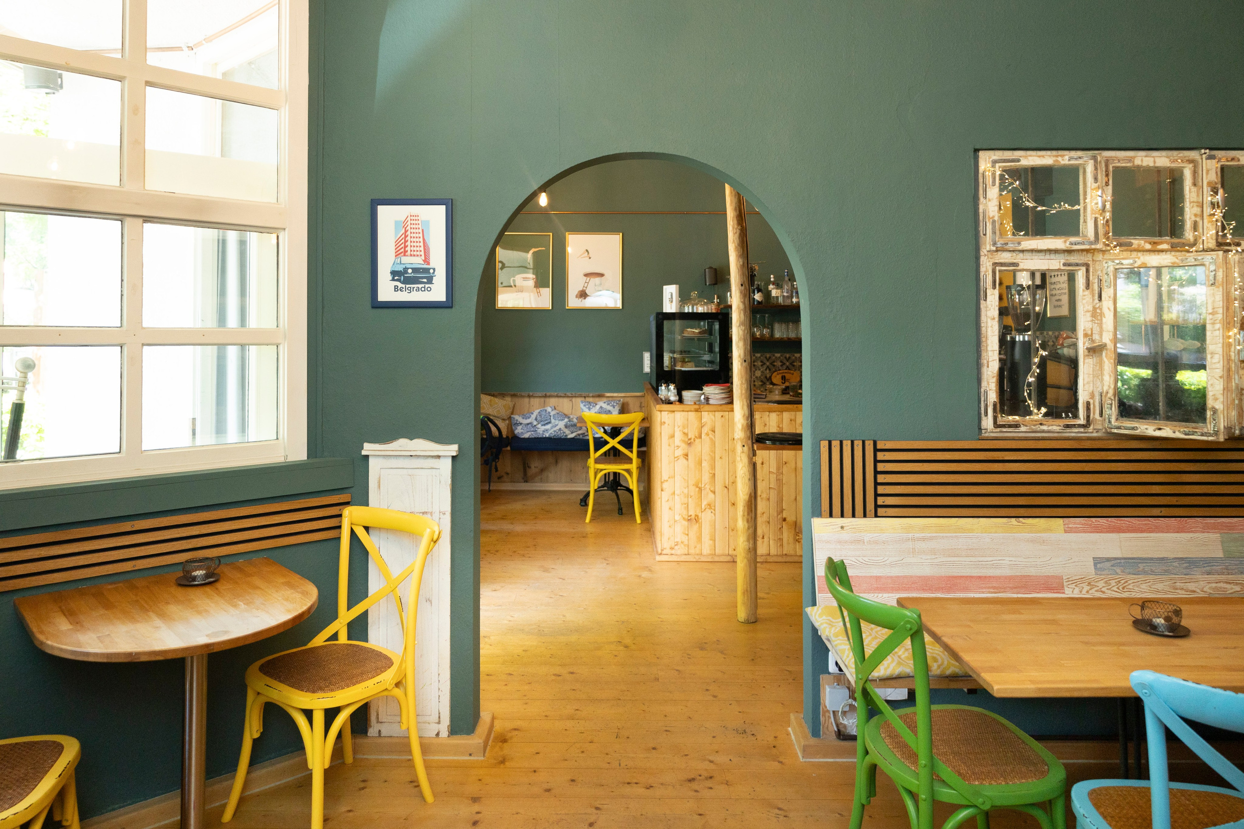 Cafe. Photographer in Munich