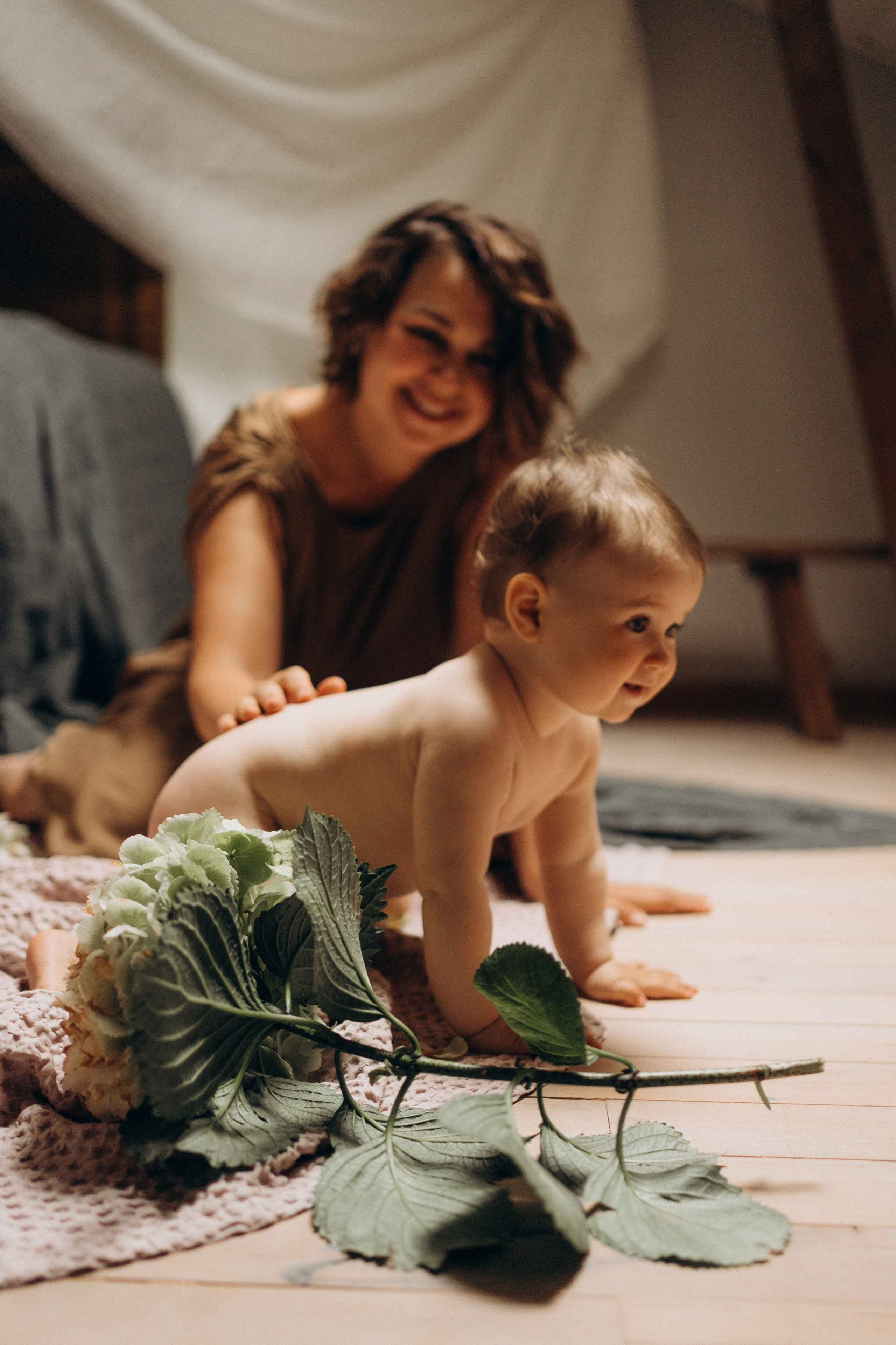 Julia & Grace. Family photographer in Helsinki, Victoria Guadagno