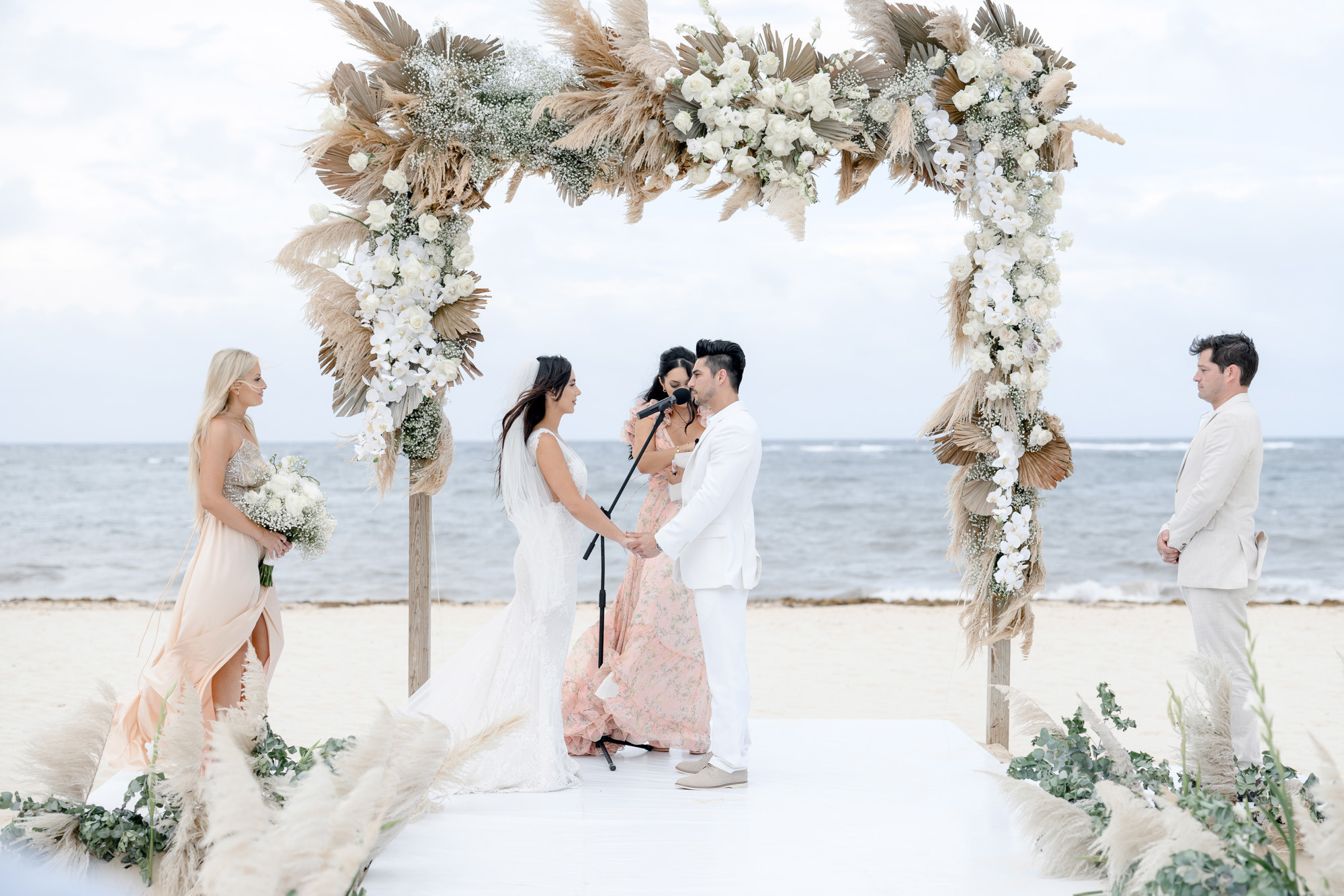 Свадьба в пляжном клубе Кукуа