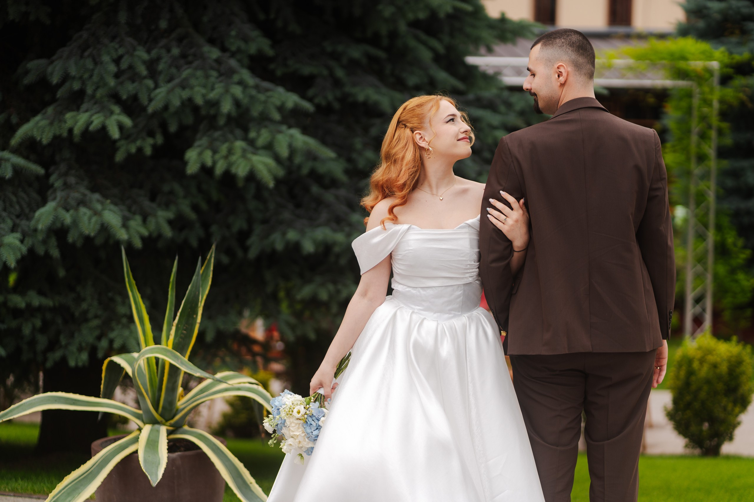Gabriela & Alin Civil Wedding. Ionut Cimpoes FOTOGRAF