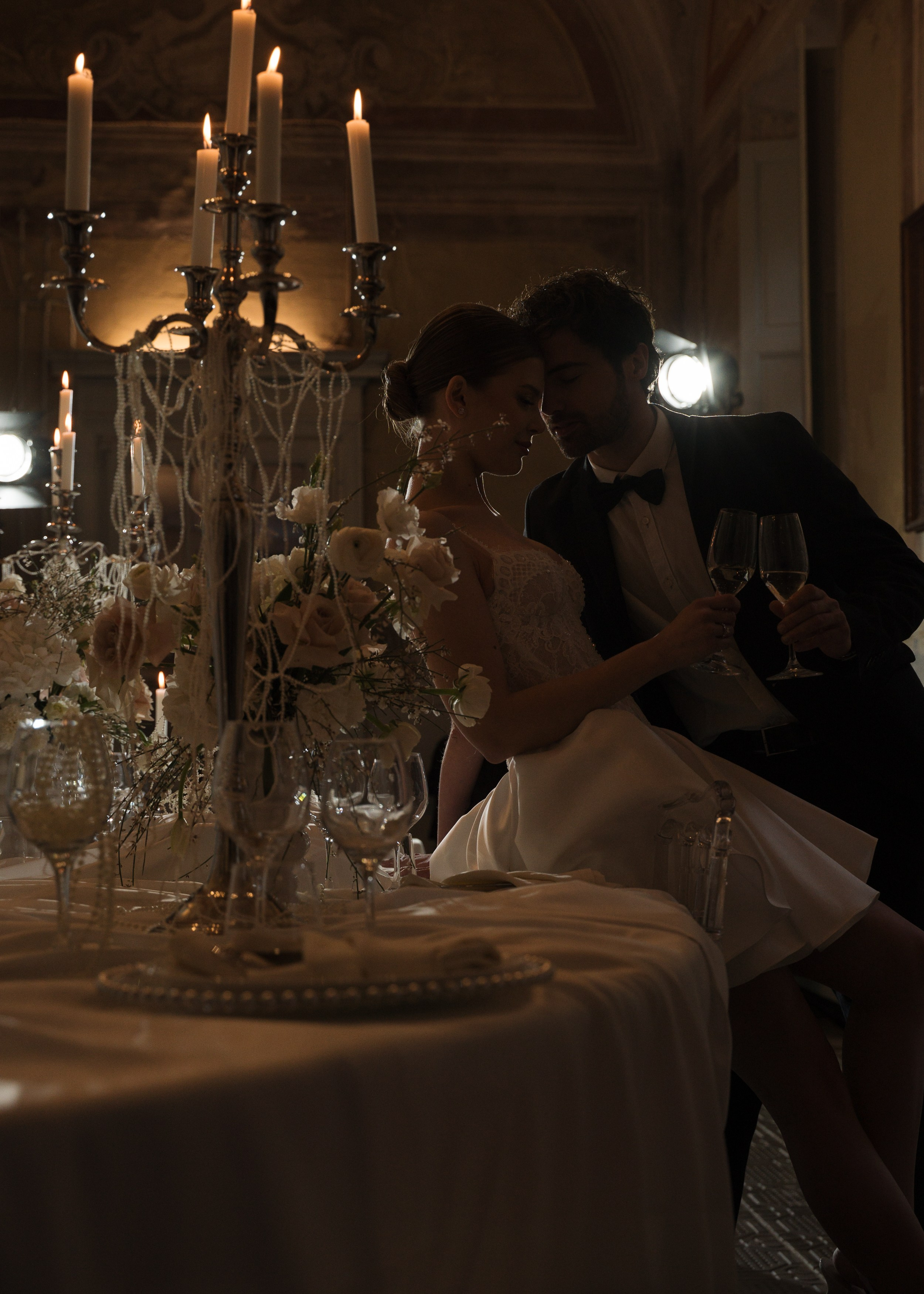 Intimate wedding in Milan. Proposal Photographer in Lake Como
