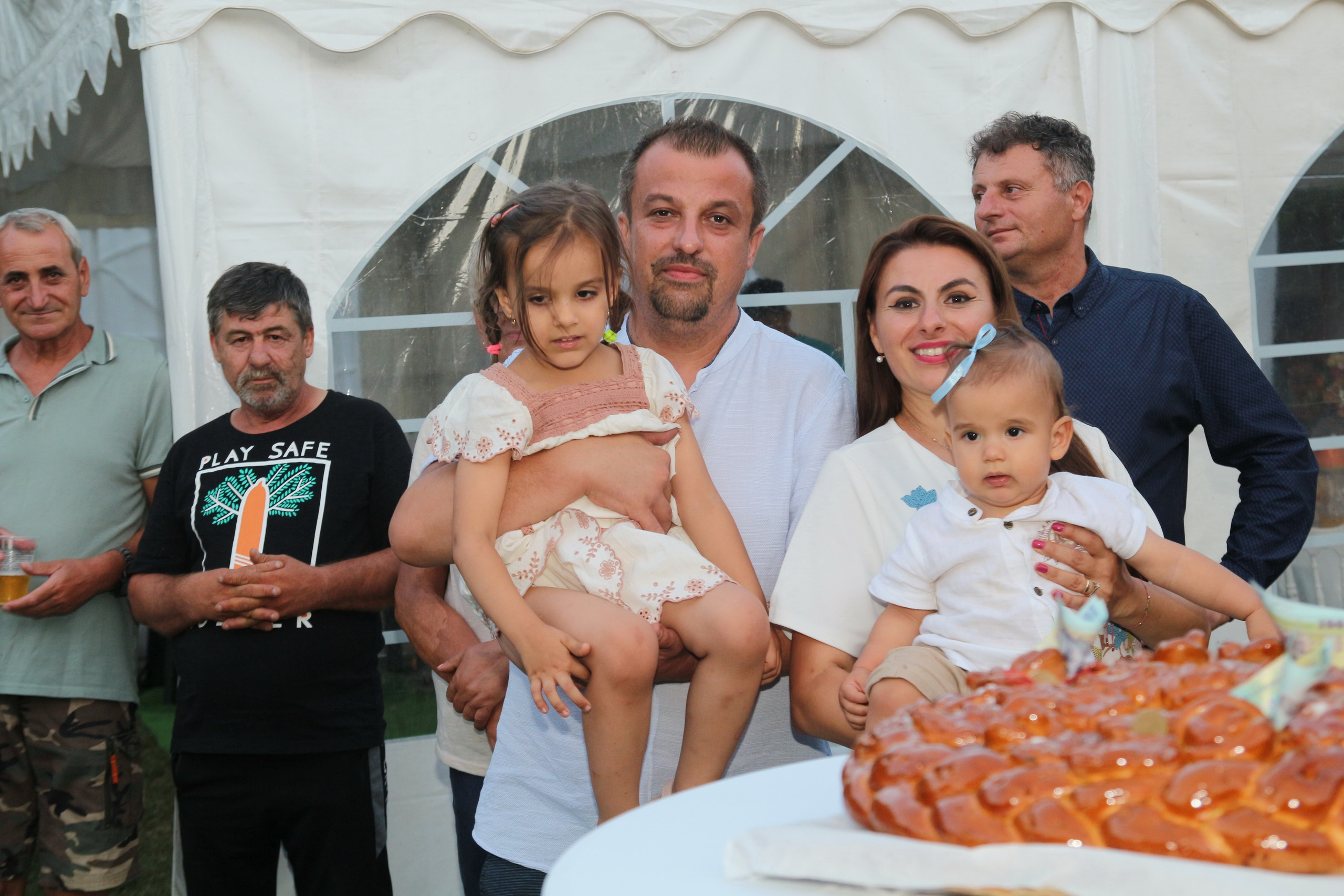 BYZO MEDIA. PETRU BYZO - family and children photographer in ROMANIA