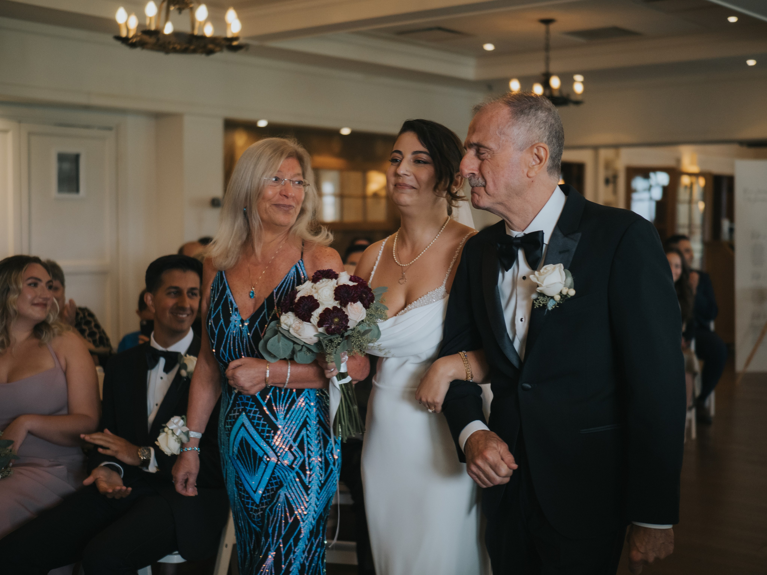 Wedding of Cassandra and Loïc in Beaconsfield, Montreal. Wedding and Family Photography Montreal Muriel Oe Photo