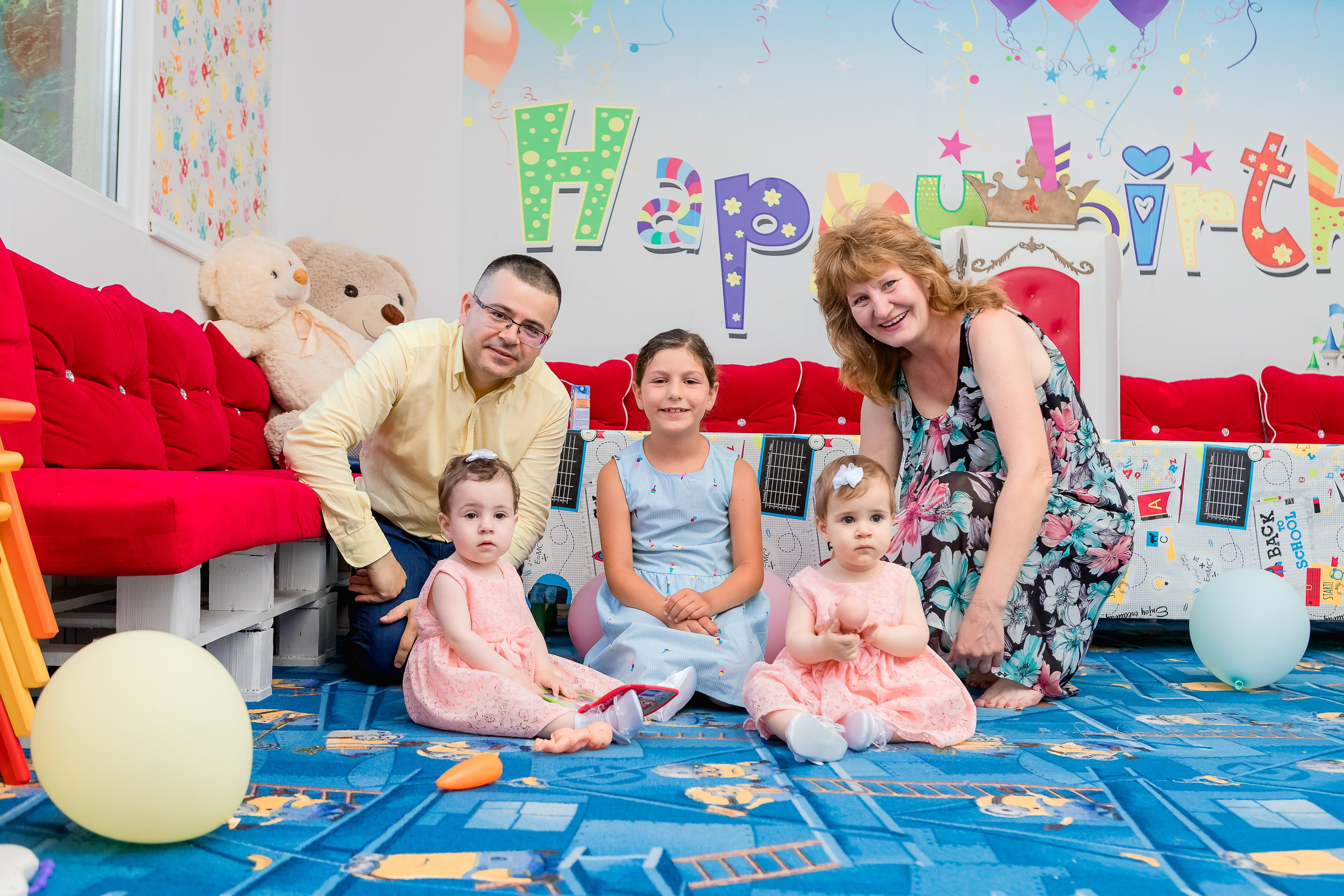 Чрстит Първи Рожден Ден. Фотограф Ирина Йотова