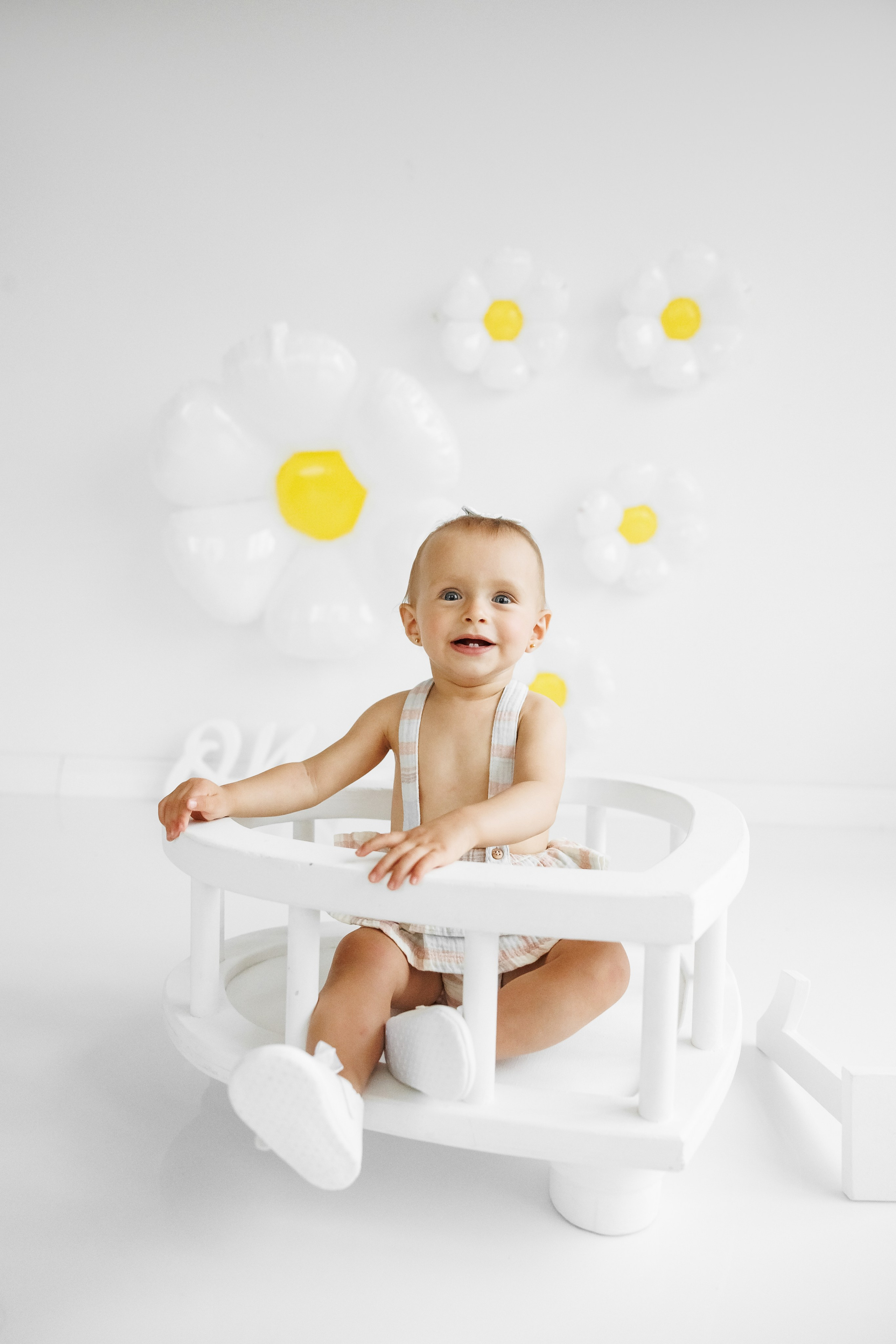 Smash cake. Фотограф Ирина Йотова