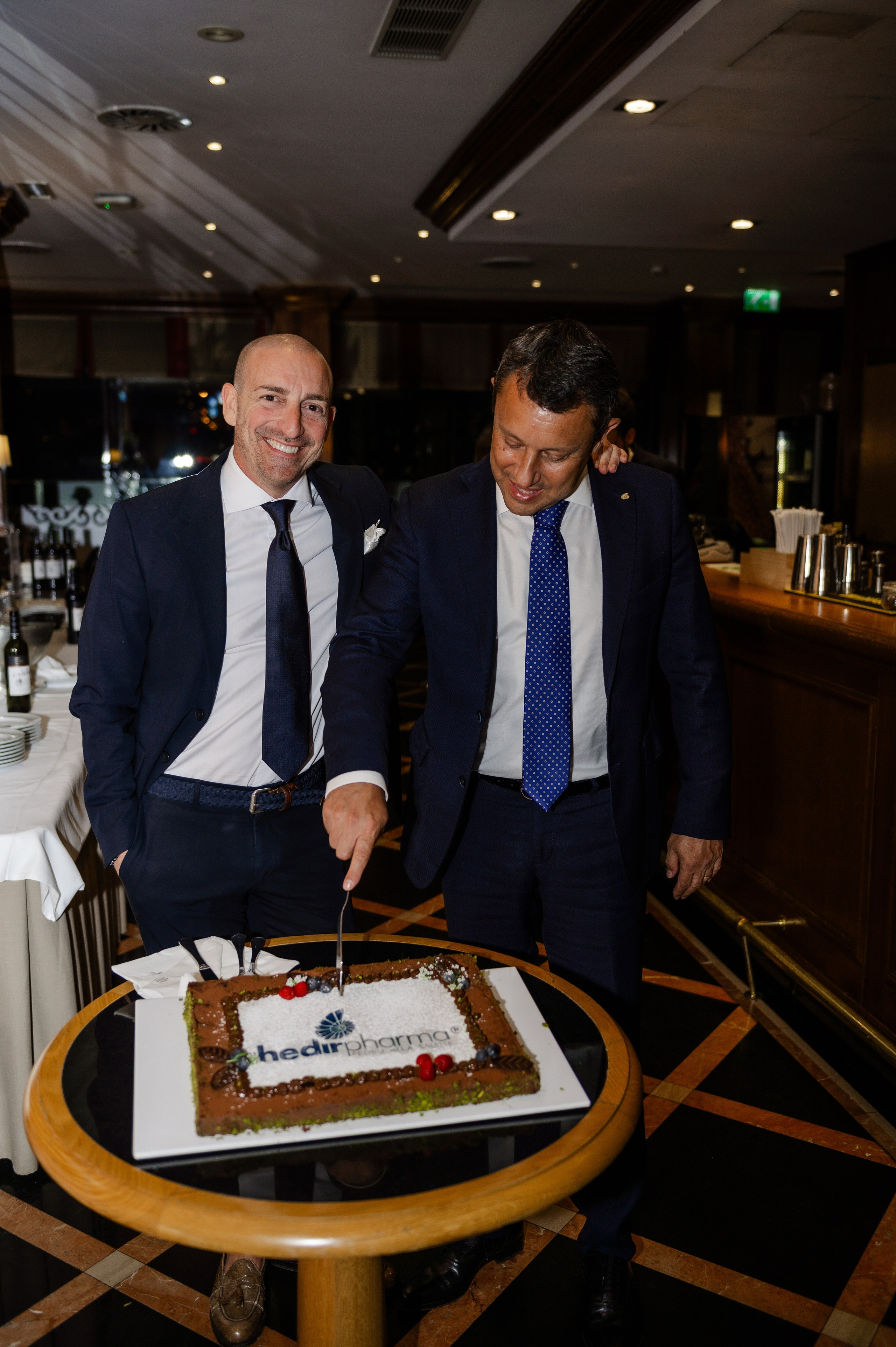 Corporate party at the restaurant — Pharma. Ваш фотограф в Лиссабоне — Анна Белова