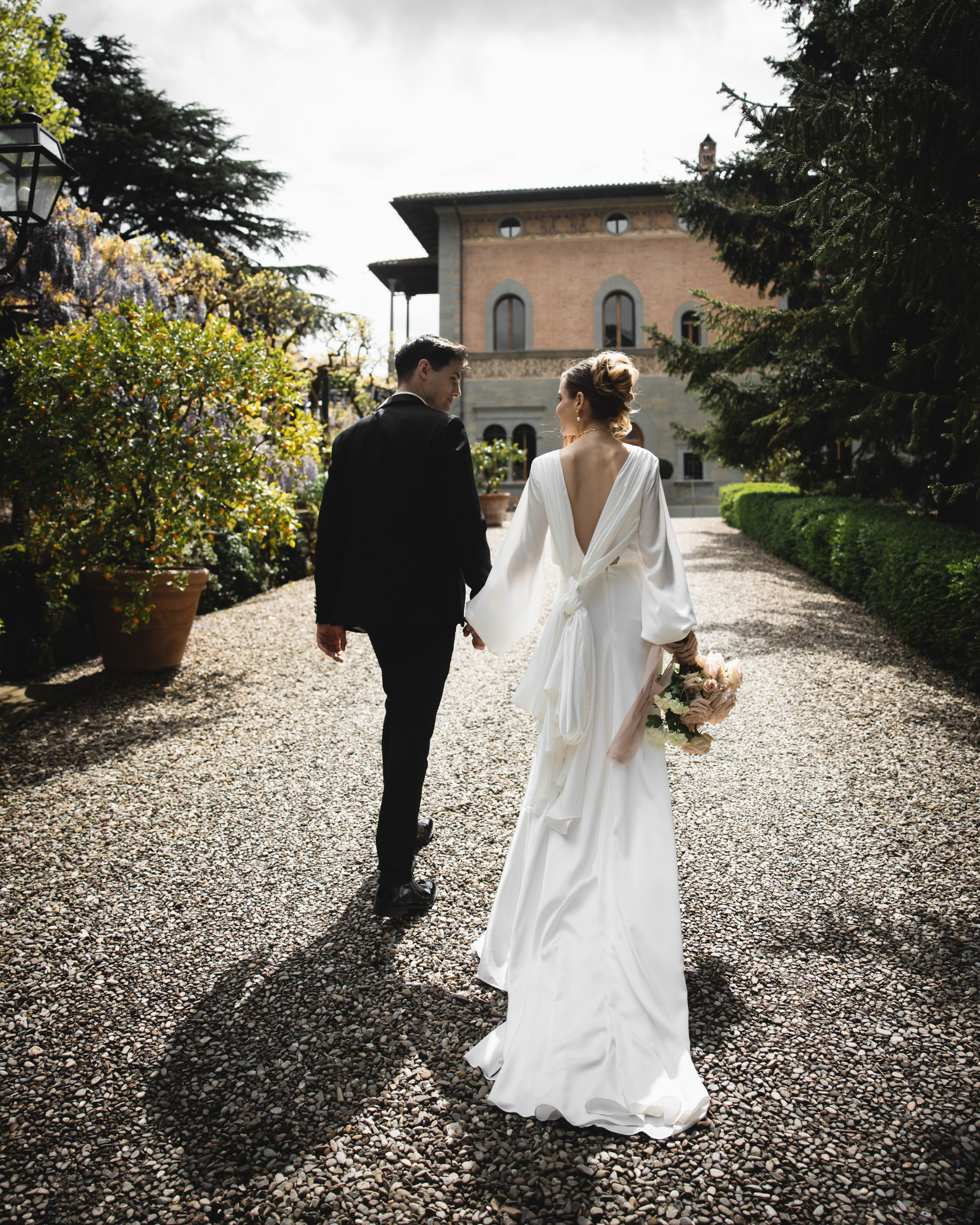 Tuscany Wedding Villa La Commenda Concordia. Professional wedding photographer in Copenhagen, Denmark — Julia Byron