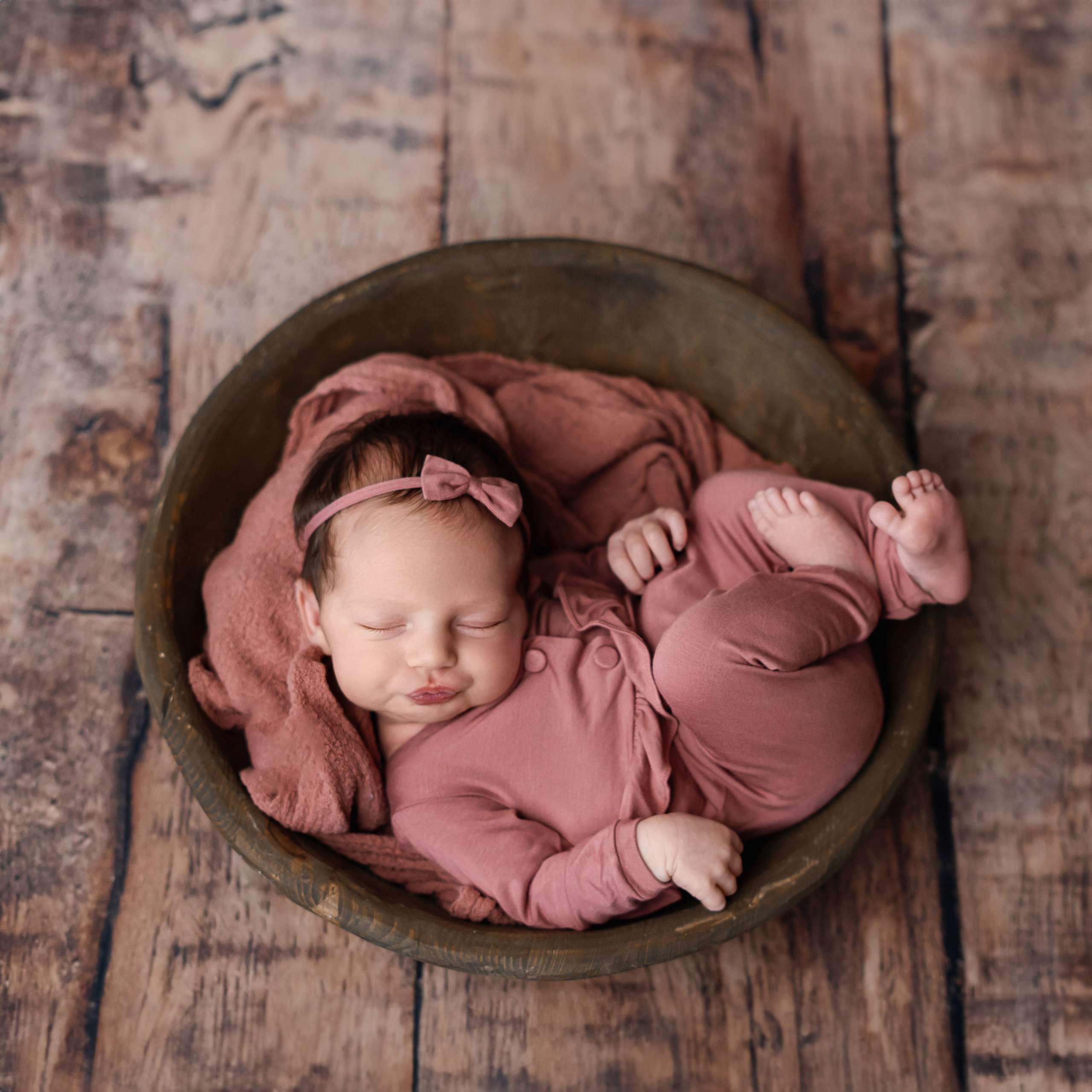 Fotografisanje novorođenčadi, beba, fotograf novorođenčeta u Beogradu. Fotografisanje novorođenčadi, beba, fotograf novorođenčeta u Beogradu