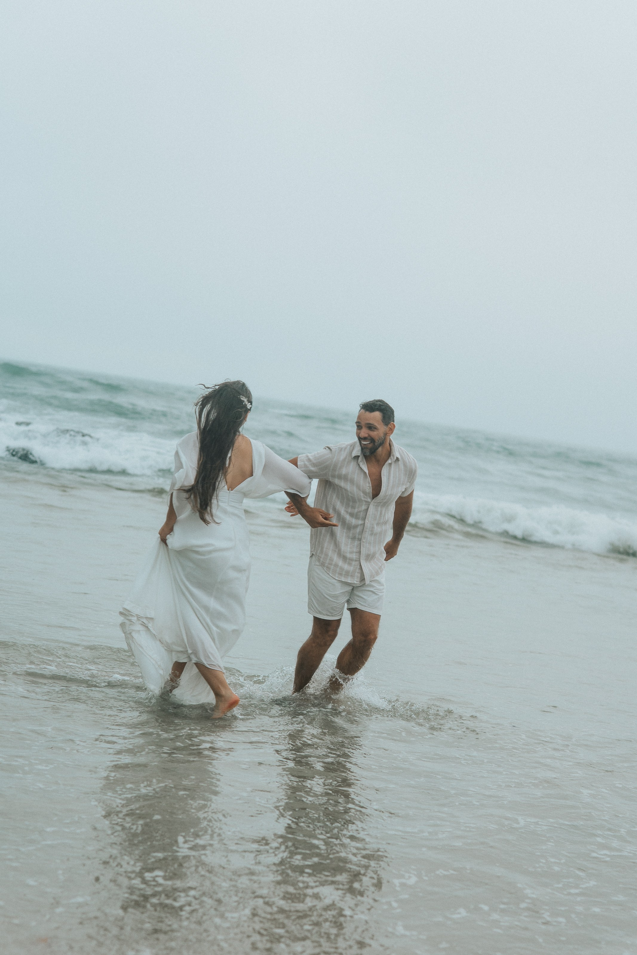 Pré Wedding — Bianca e Maik (Praia Maresias). Fotógrafo de casamento e Filmmaker de casamento