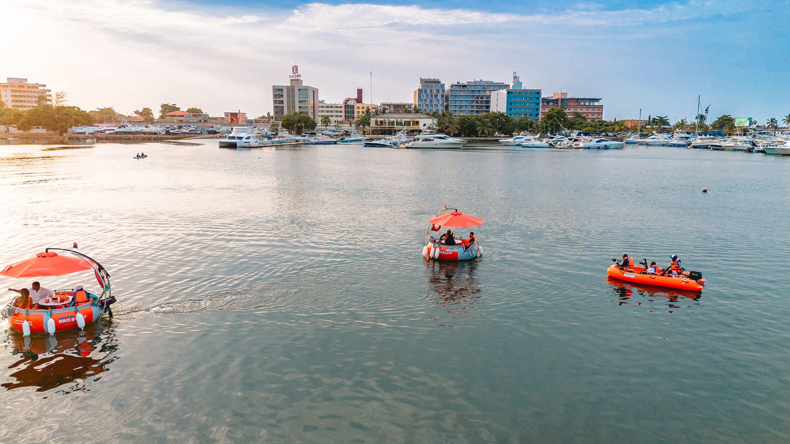 Luanda BBQ BOAT 360