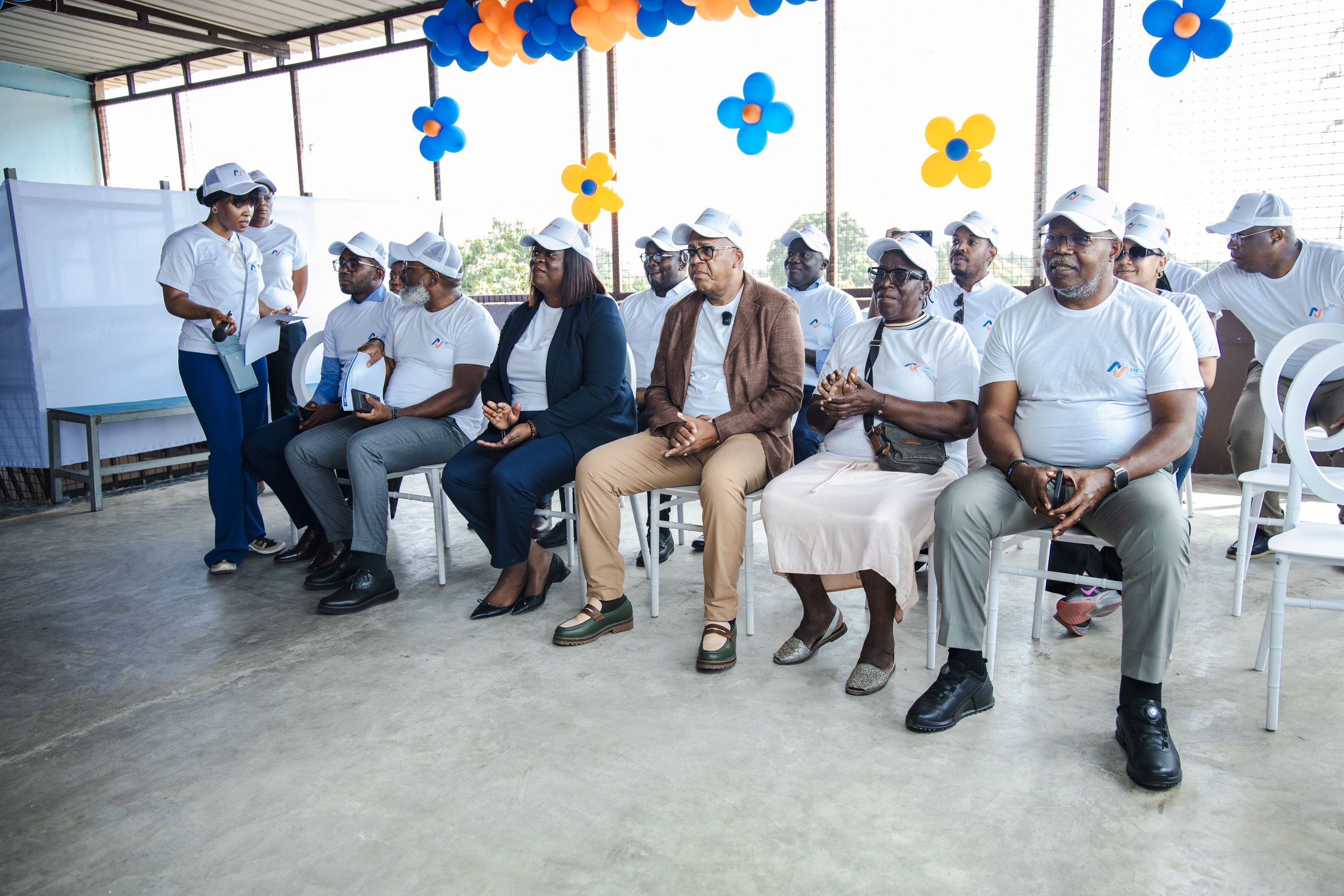 ARCLLA 5 ANOS — ENTREGA DE DONATIVOS