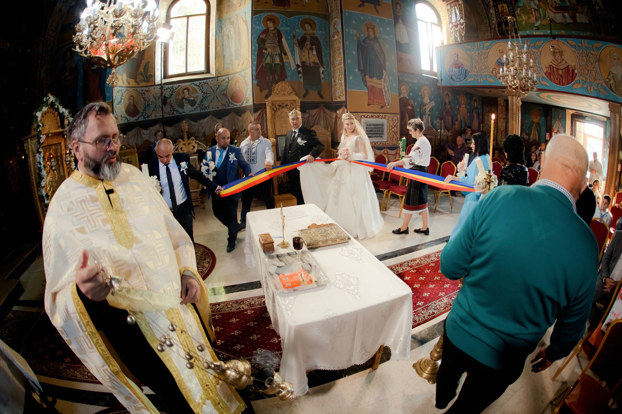 Mihai & Oana. Servicii foto-video profesionale, pentru momente de neuitat