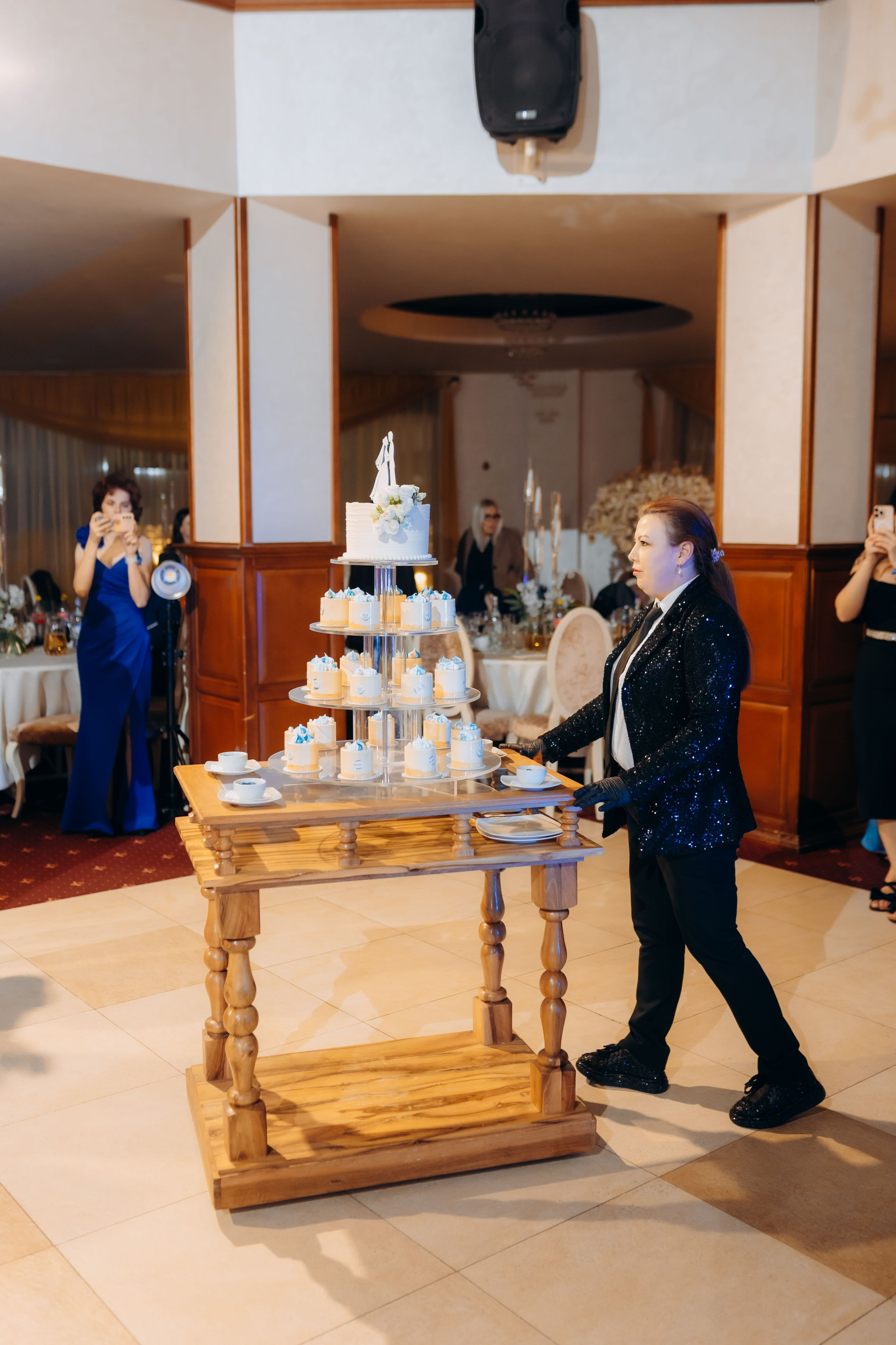 Loredana & Emilian – Ziua Nunții | Videografie - fotografie Botez Suceava, Iași, Botoșani. Servicii foto-video profesionale, pentru momente de neuitat