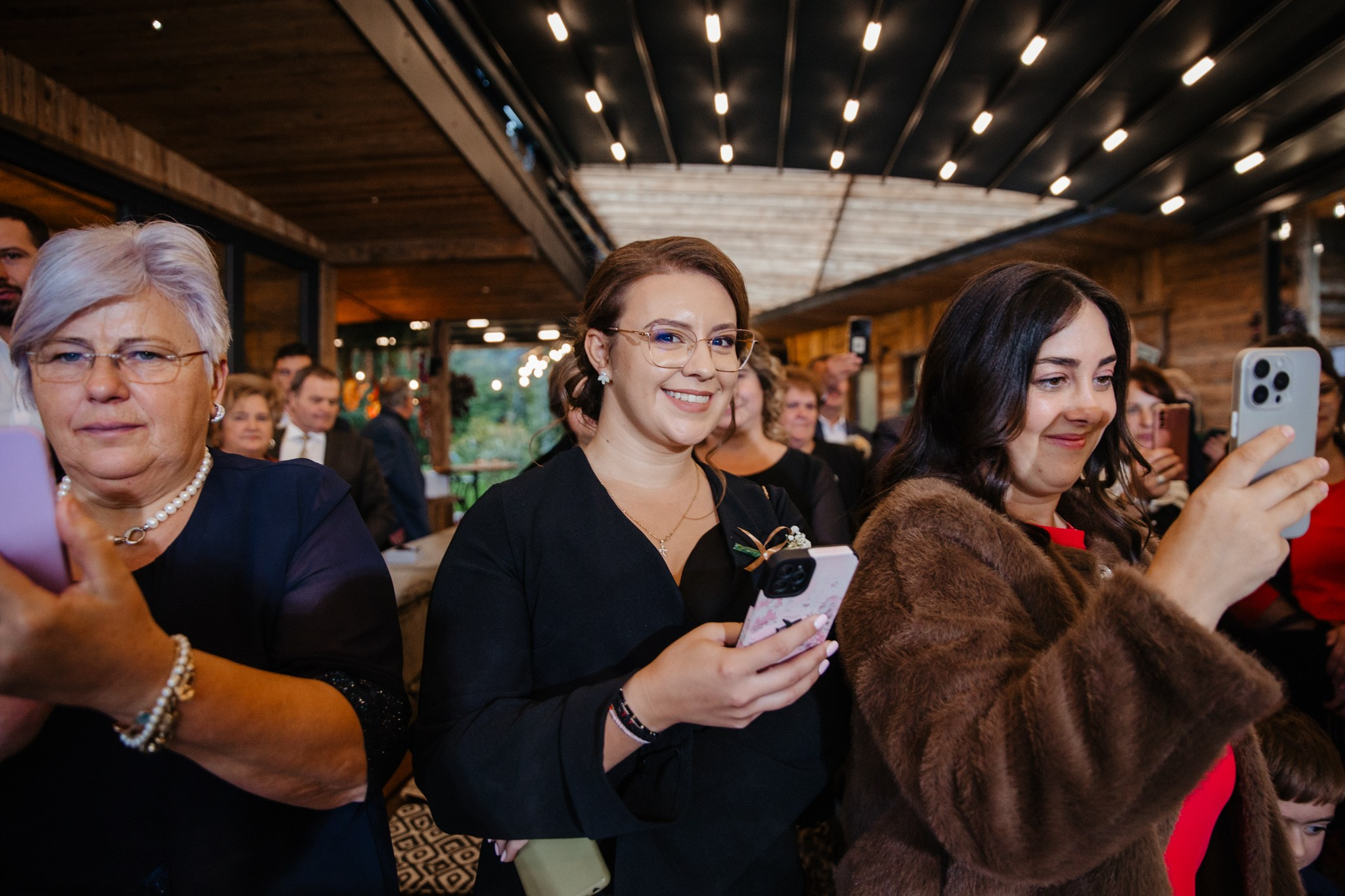 Nunta de Poveste la Sucevița: Cristi și Andreea. Servicii foto-video profesionale, pentru momente de neuitat