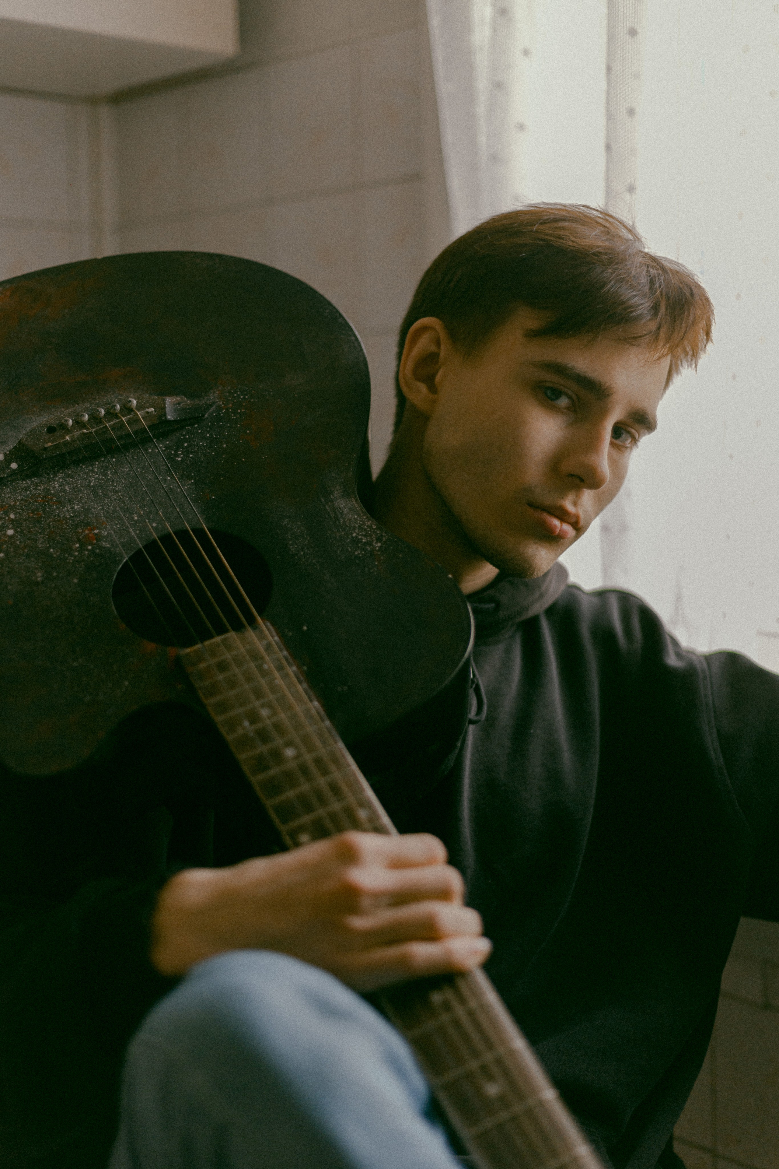 Sesión de fotos creativa para un chico. Fotógrafo de retrato, familia y reportajes en Valencia | España | Europa Vitalii Lumier