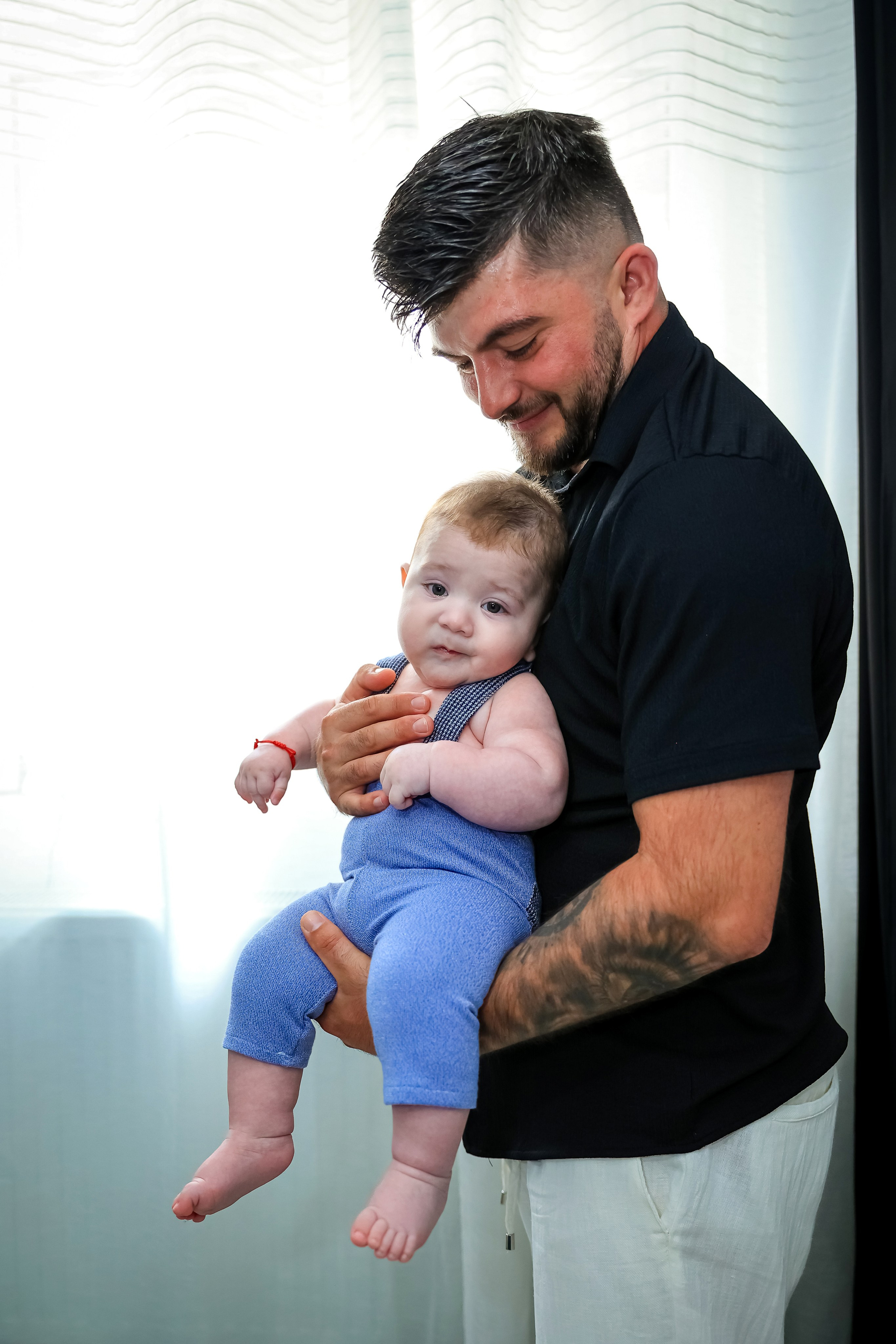 Andrei Damian. Moments By Gub