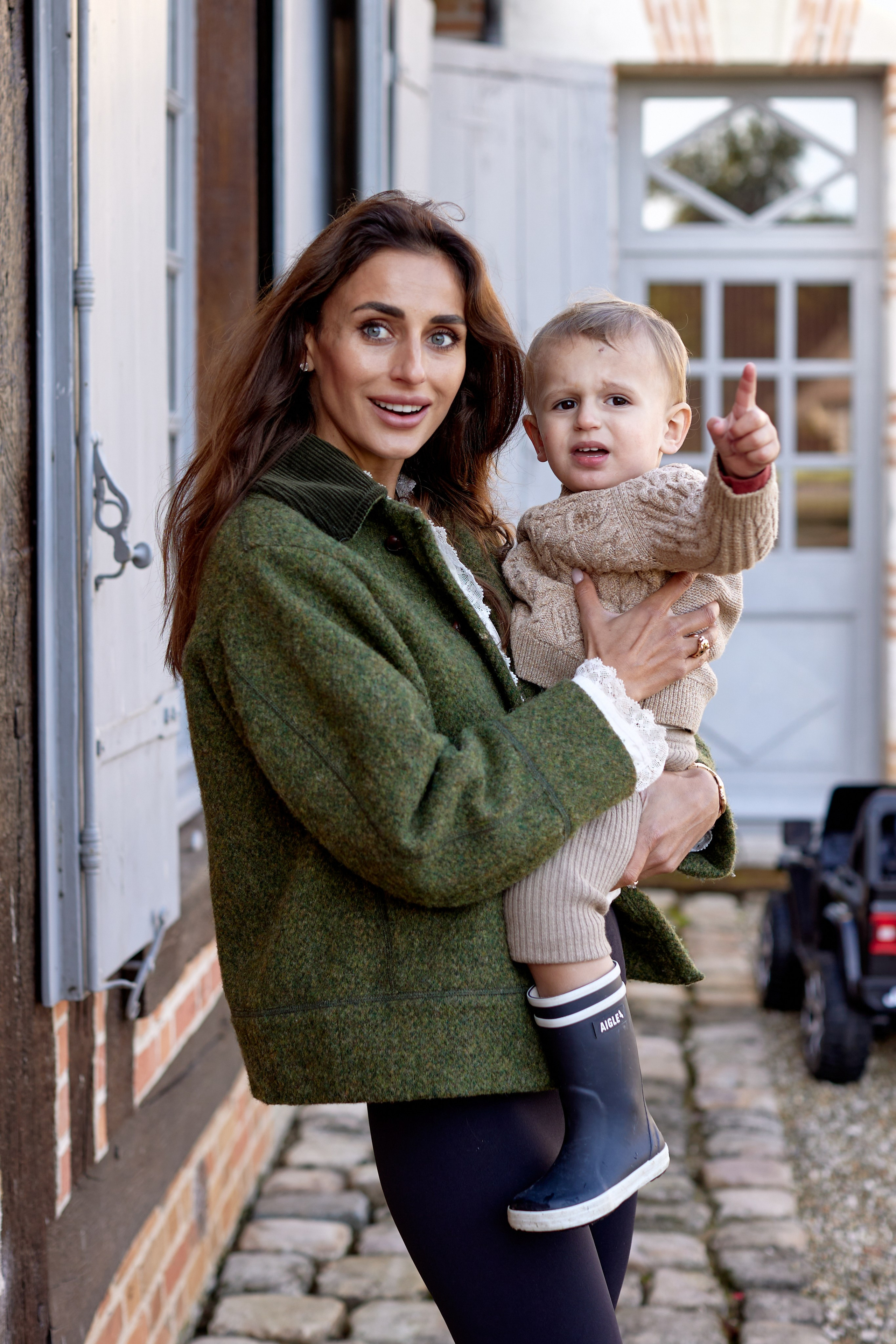 Hunting in France. Amazing photo session at a time convenient for you. Y