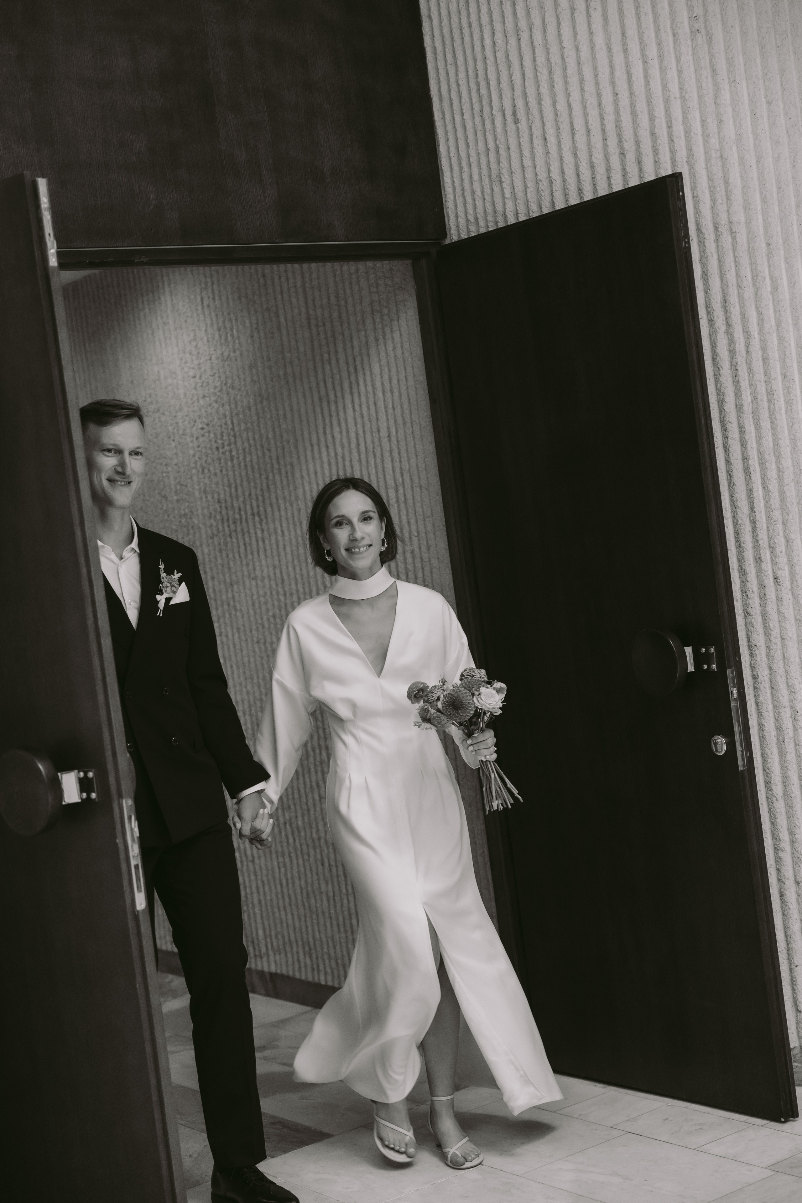 Miglė ir Mindaugas | 2024 | MIESTO VESTUVĖS. Vestuvių ir šeimų fotografė Lena Bondarenko / belove photo