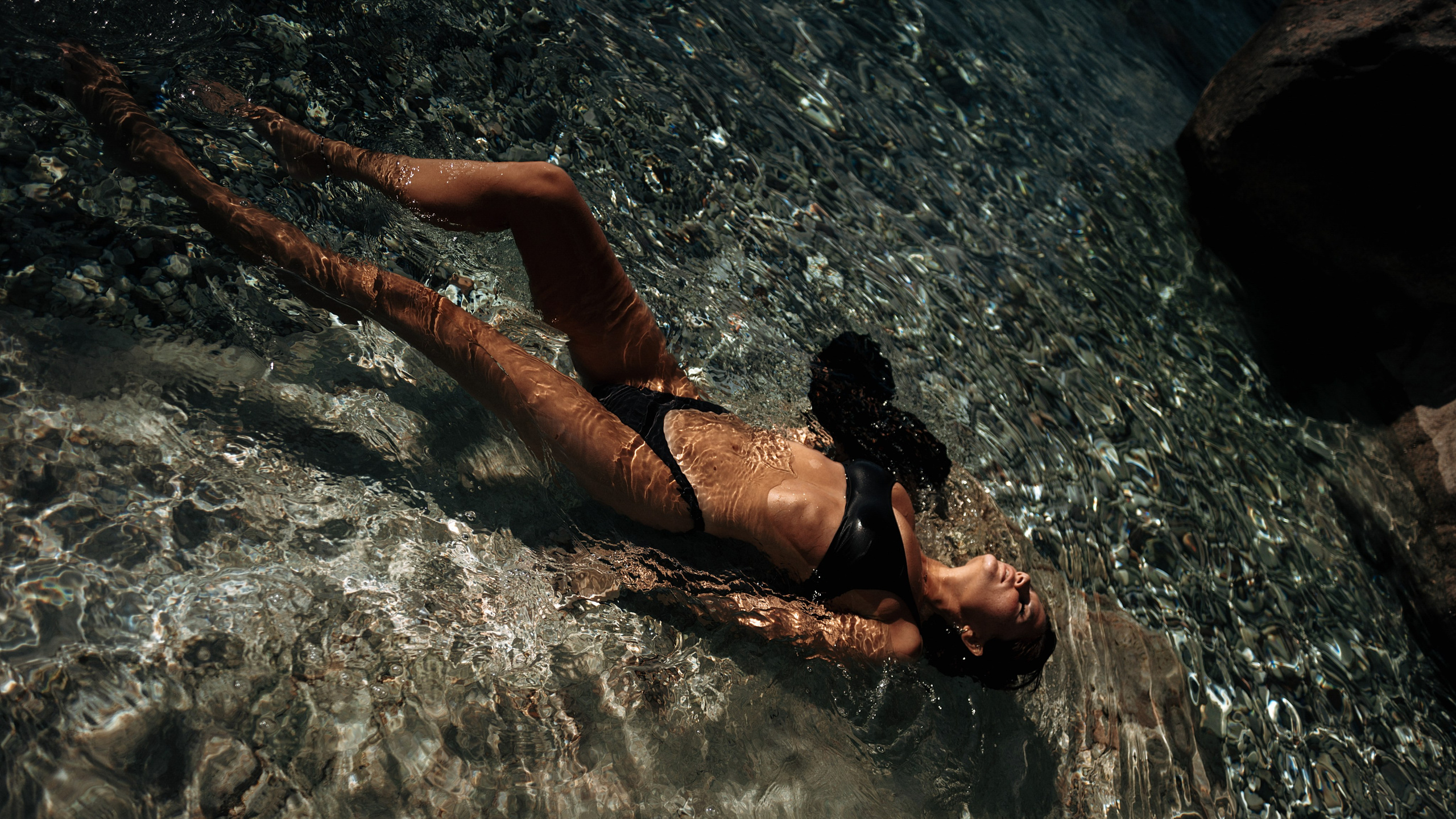 Daria. ANNA-MARIA PHOTO CONTENT CREATOR — photographer, aesthete, artist, and visual expert for Instagram in Prague