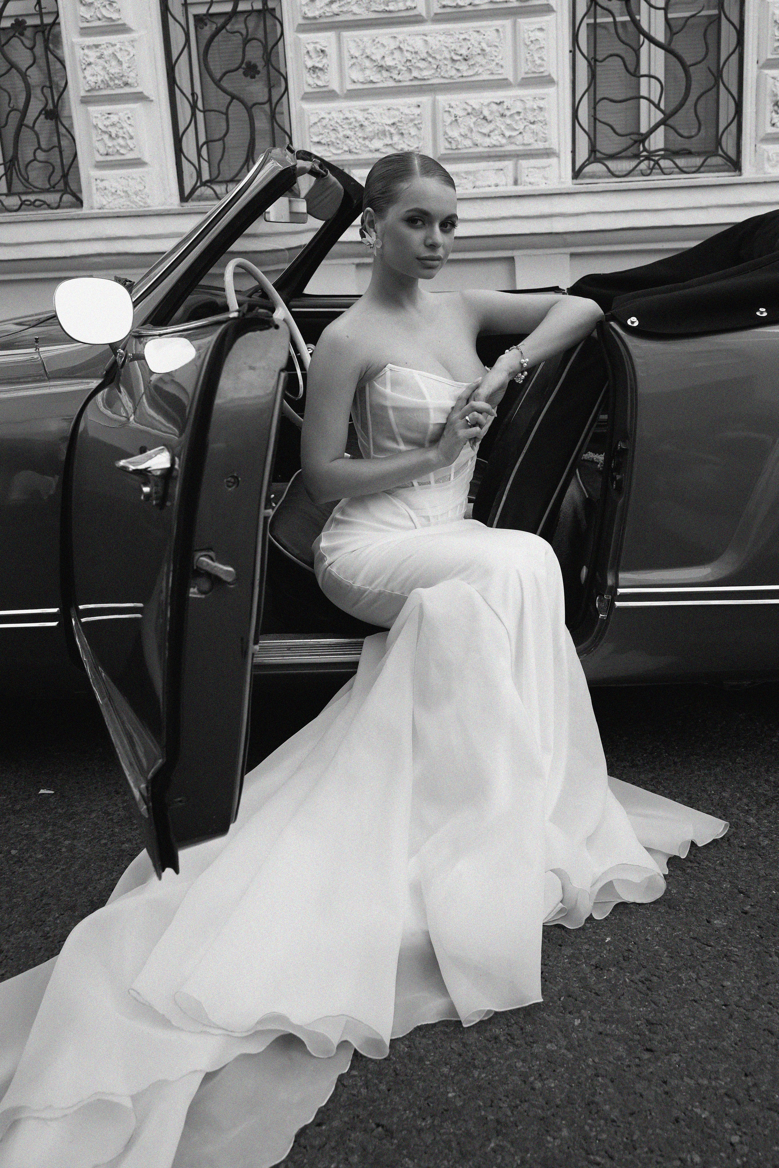 Bridal Portraits. Elena Ruzgis — Editorial Wedding & Portrait Photographer