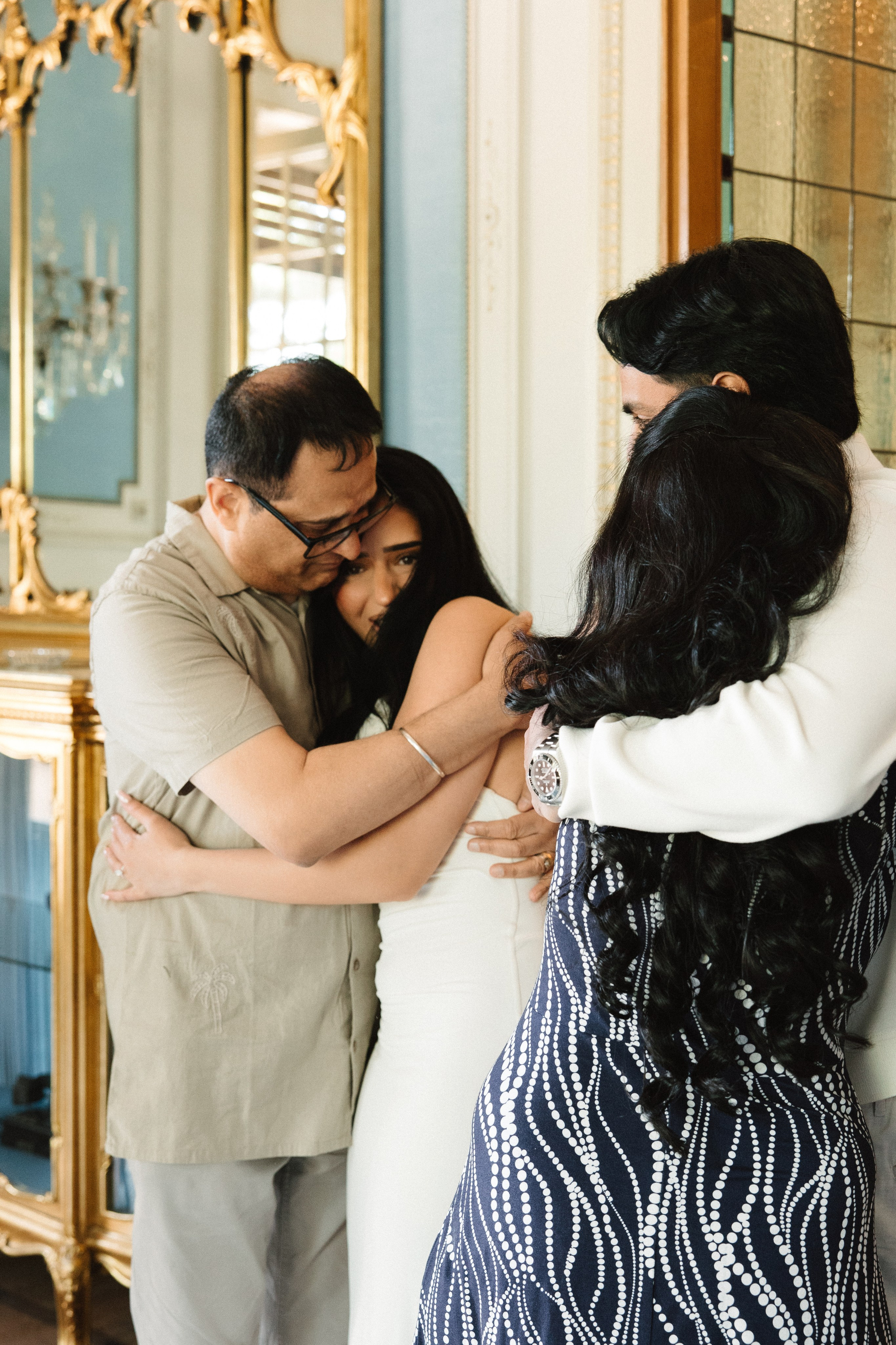 Vish & Kajal. Wedding photographer in Italy