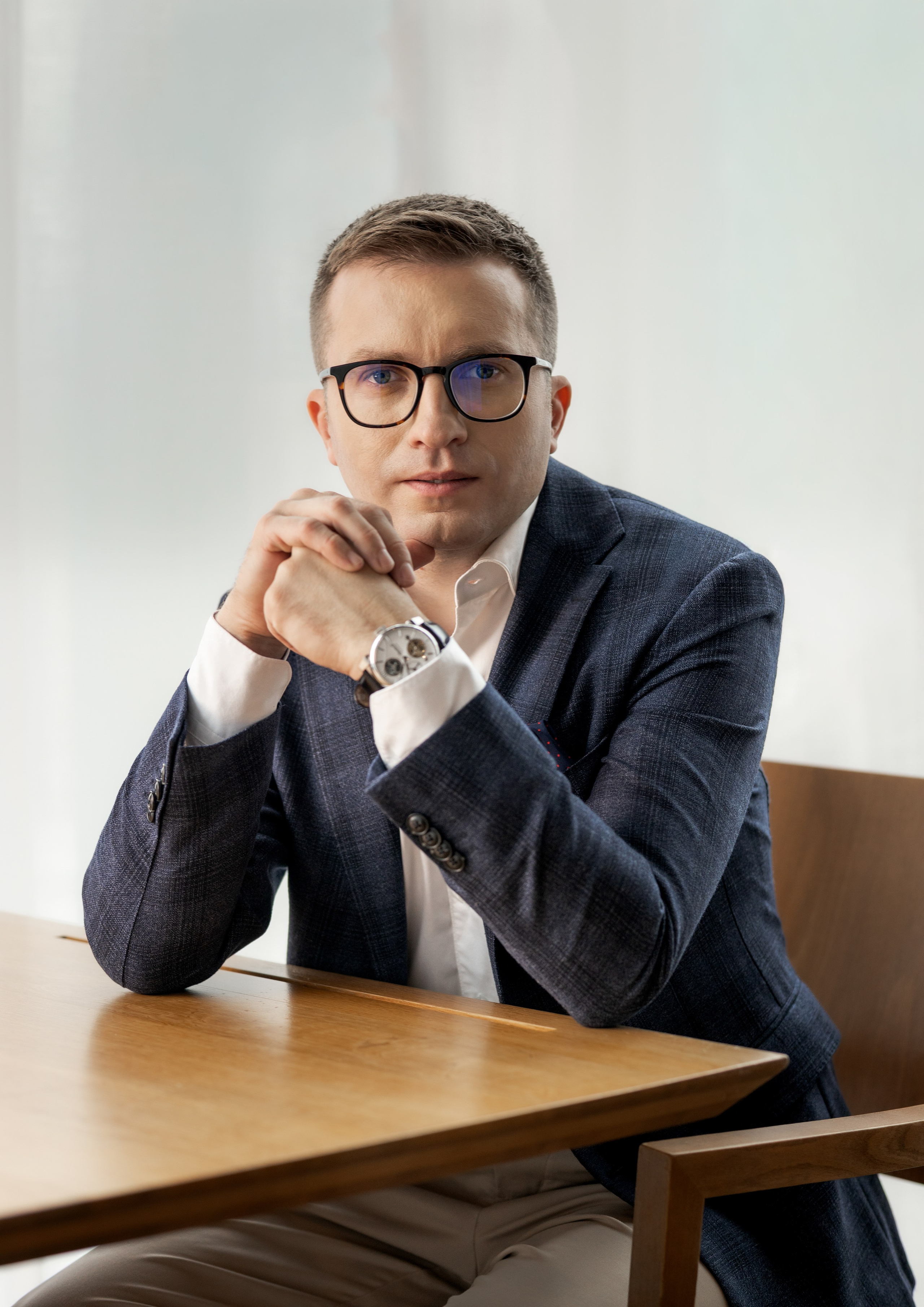 Mens portrait photography. Dana Lišková — Empatická fotografka | Introspektivní umělkyně | Neurodivergentní koučka| Zakladatelka Artepy.cz