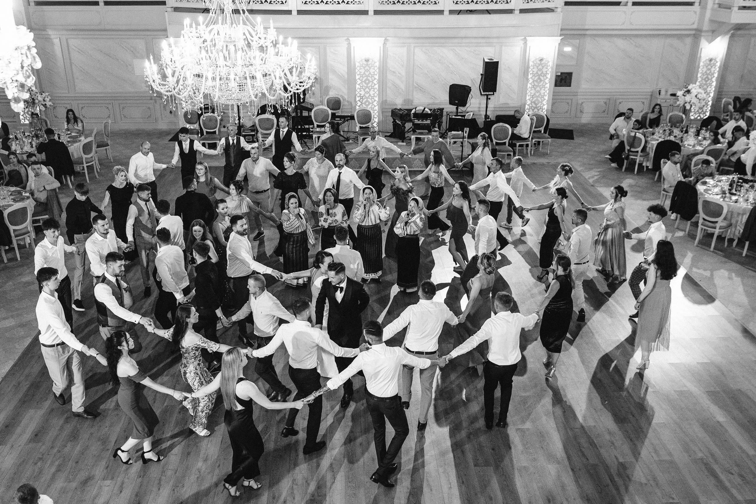 Sergiu si Adina. Valentin Melen - fotograf de nunta 🤍