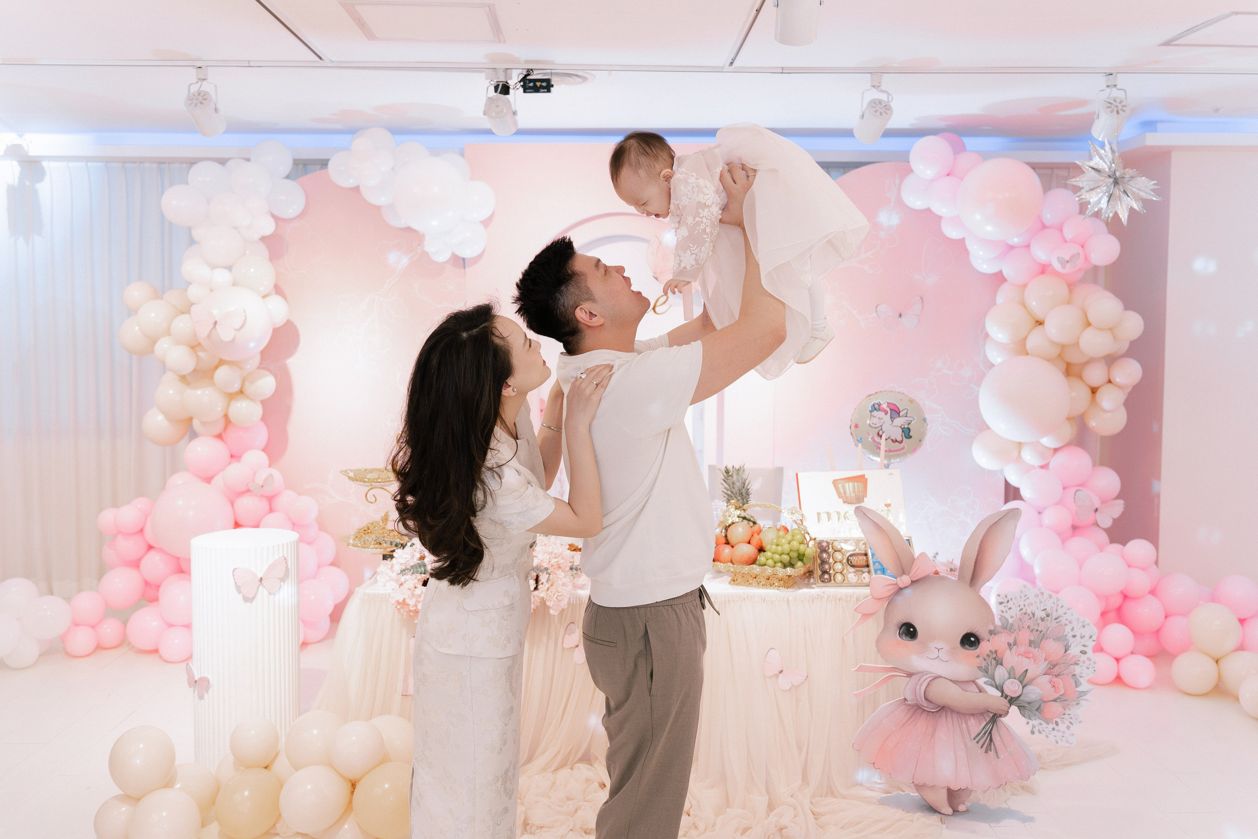 Asyandi, banquets. Narnia Decor Studio