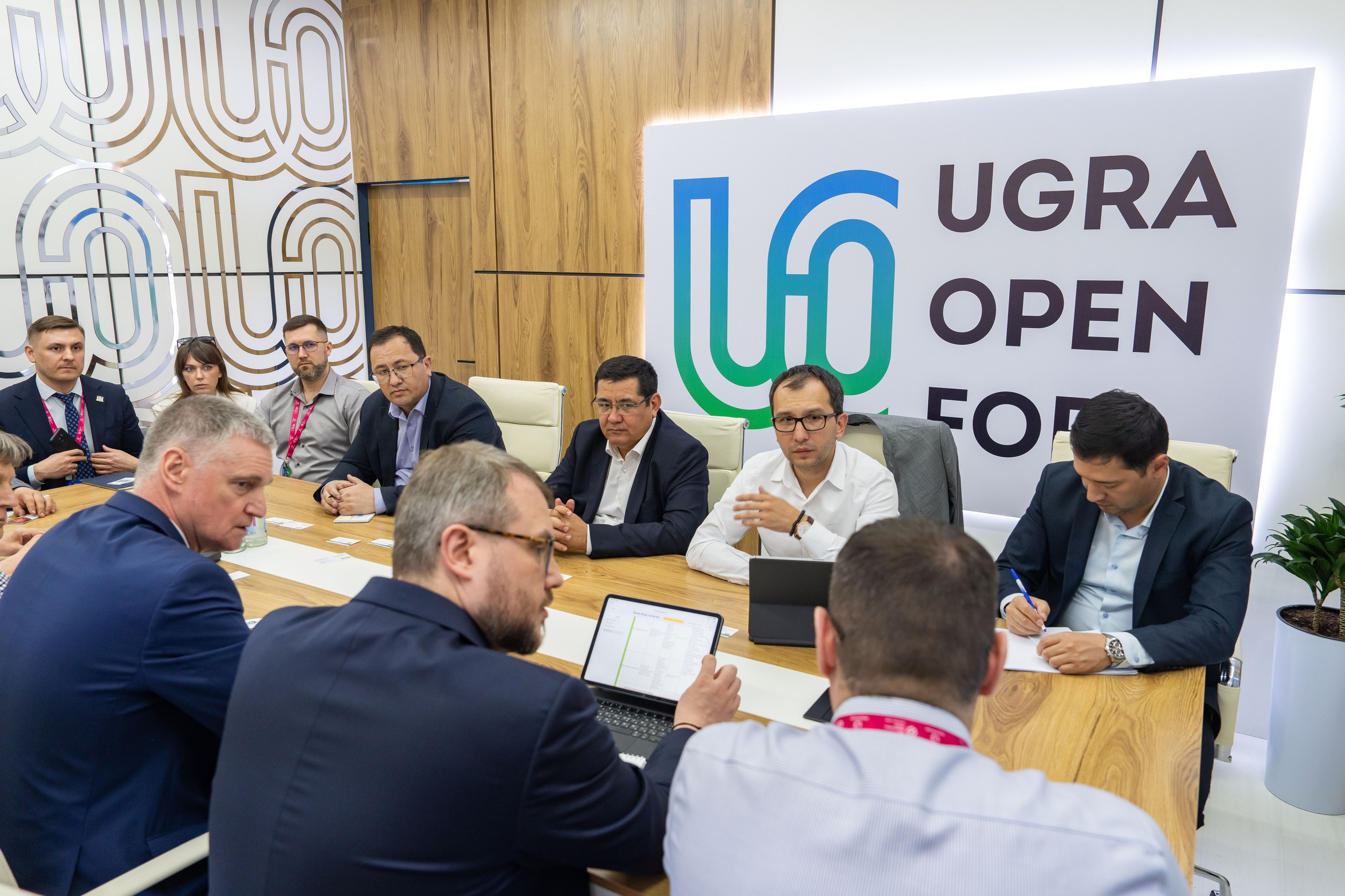 Международная промышленная выставка «ИННОПРОМ. Центральная Азия 2024». Георгий Намазов | Фотограф в Ташкенте