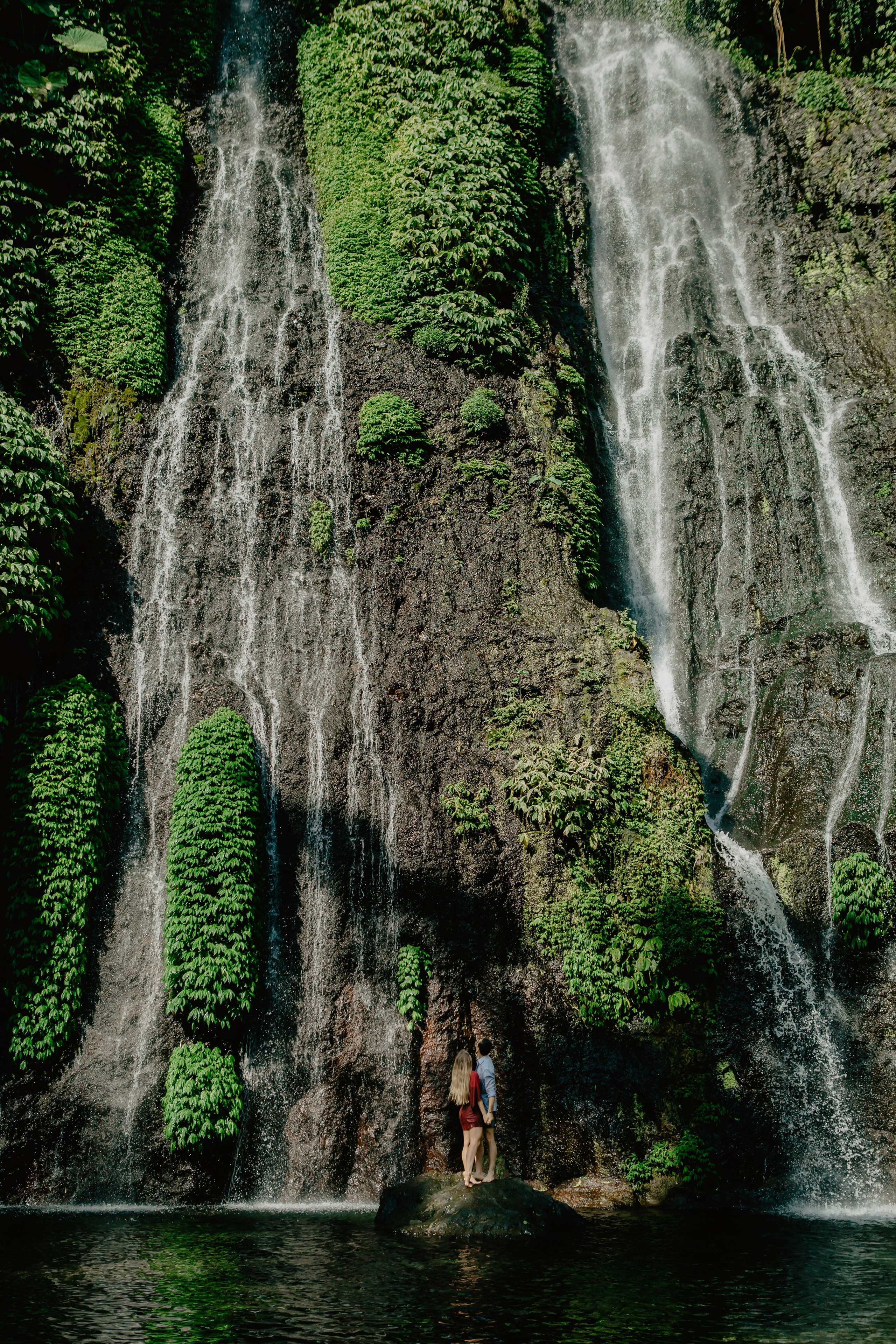 Honeymoon photo shoot in Bali. Female Photographer in Bali