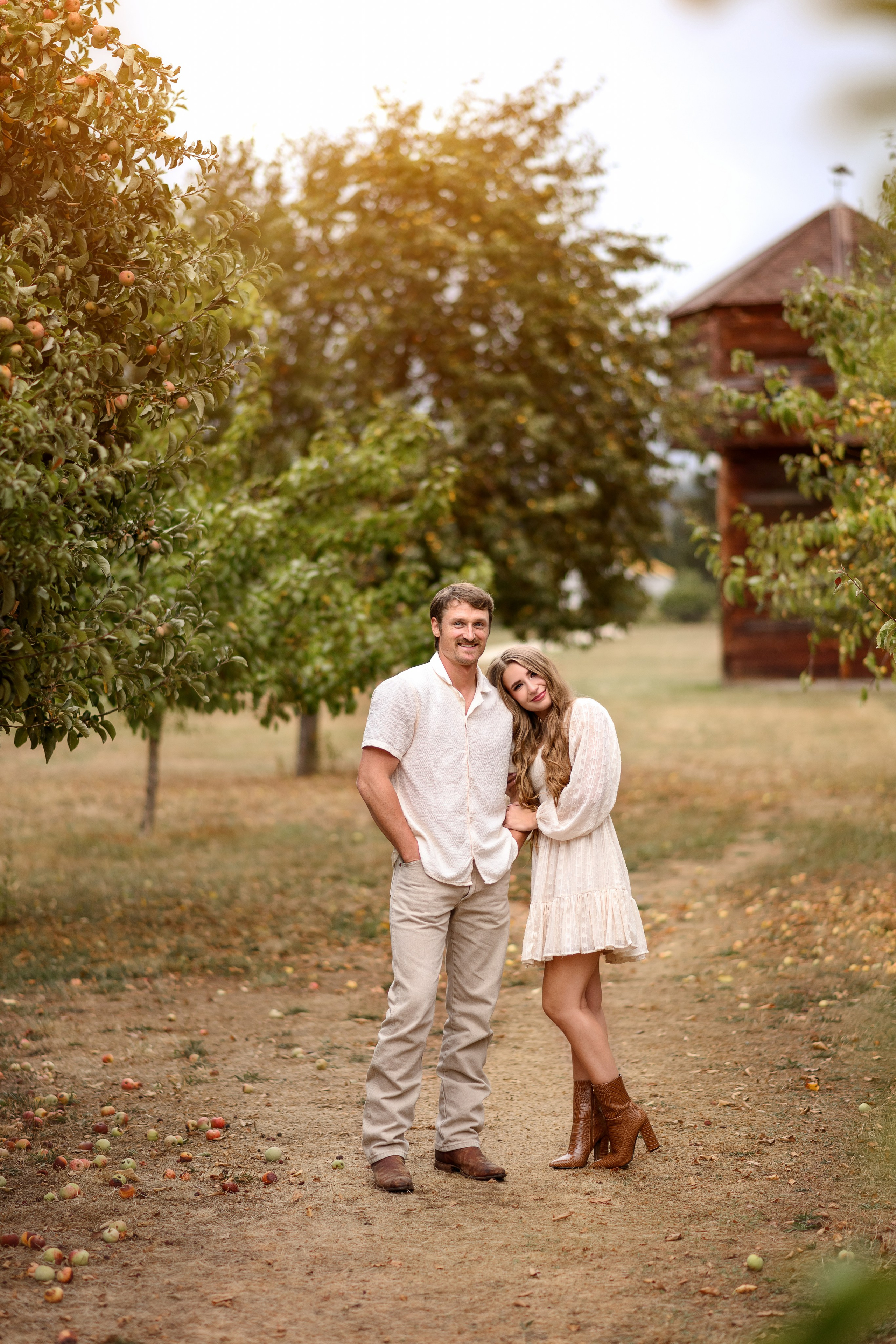 Romantic Couple Session Portland OR | Love Story. Alena Tau | Wedding & Family Photographer Vancouver WA and Portland OR