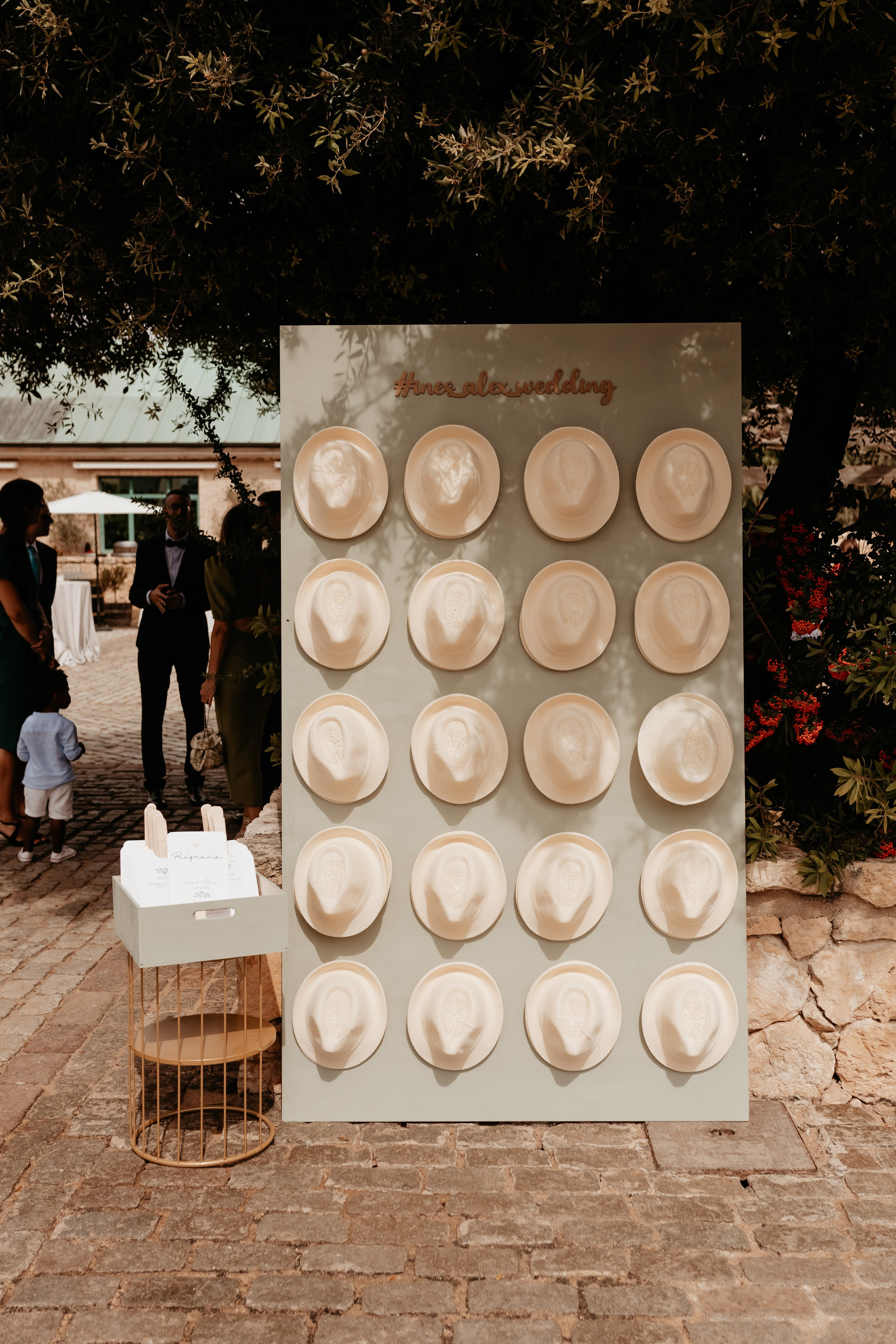 Boda en Bodegas Francisco Gómez Villena Inés y Alex - Ramoné Fotografía. Ramoné Fotografía · Fotógrafo de Bodas en Alicante, Murcia y Valencia | Reportaje Natural y Documental