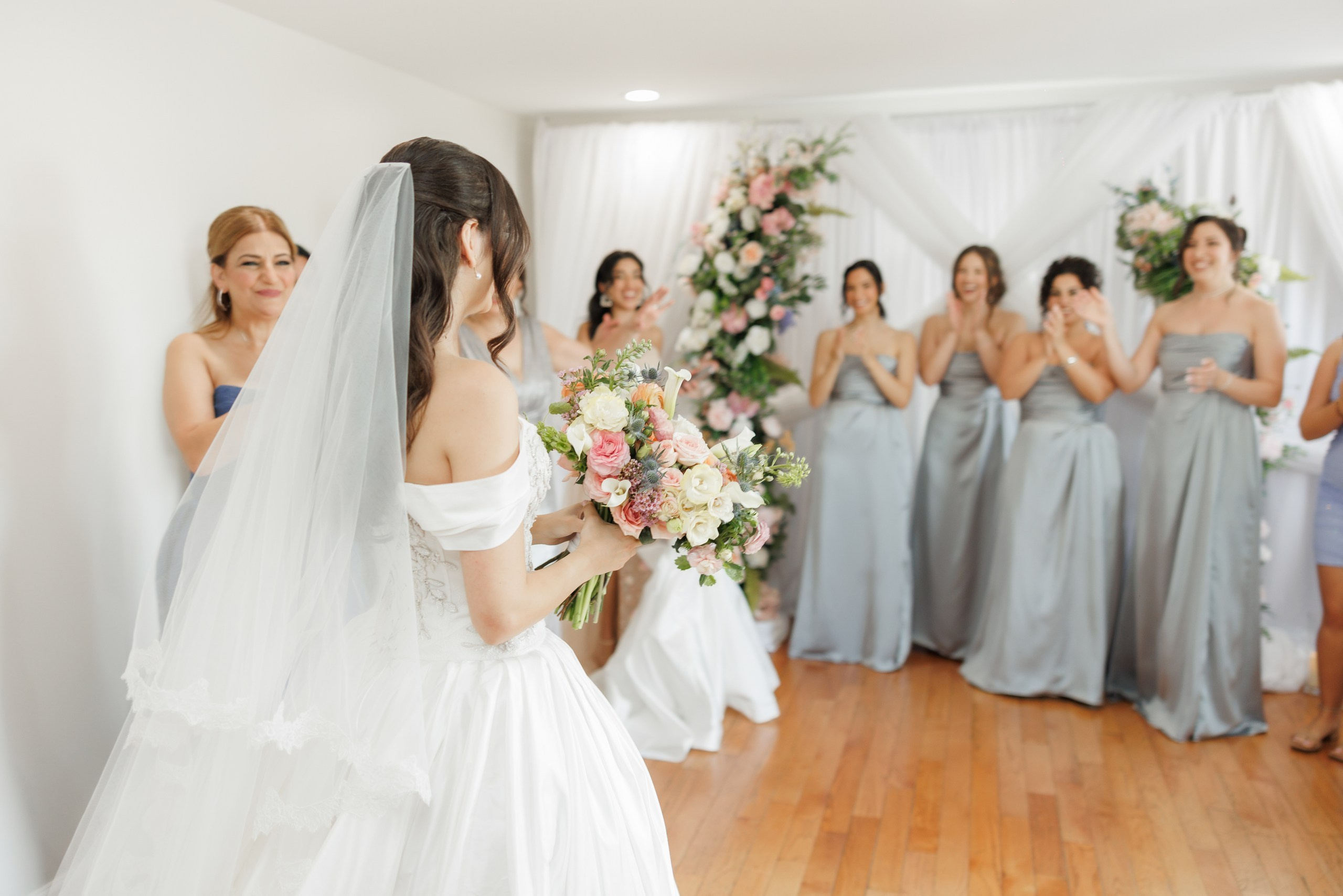 Jewel and Geovany. Wedding Photo & Video