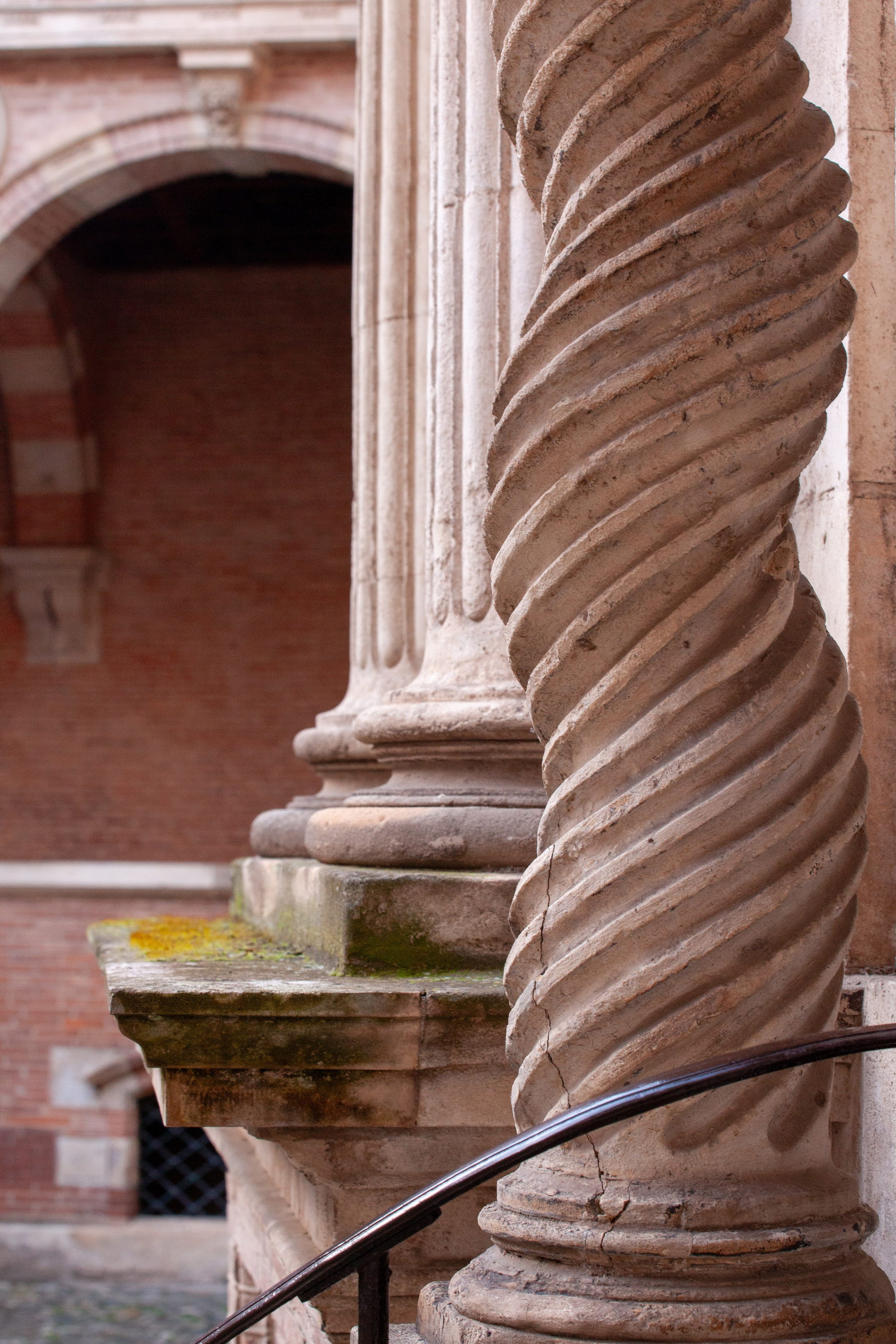 Toulouse. Eugénie Smirnova — your photographer in Toulouse and southwest France