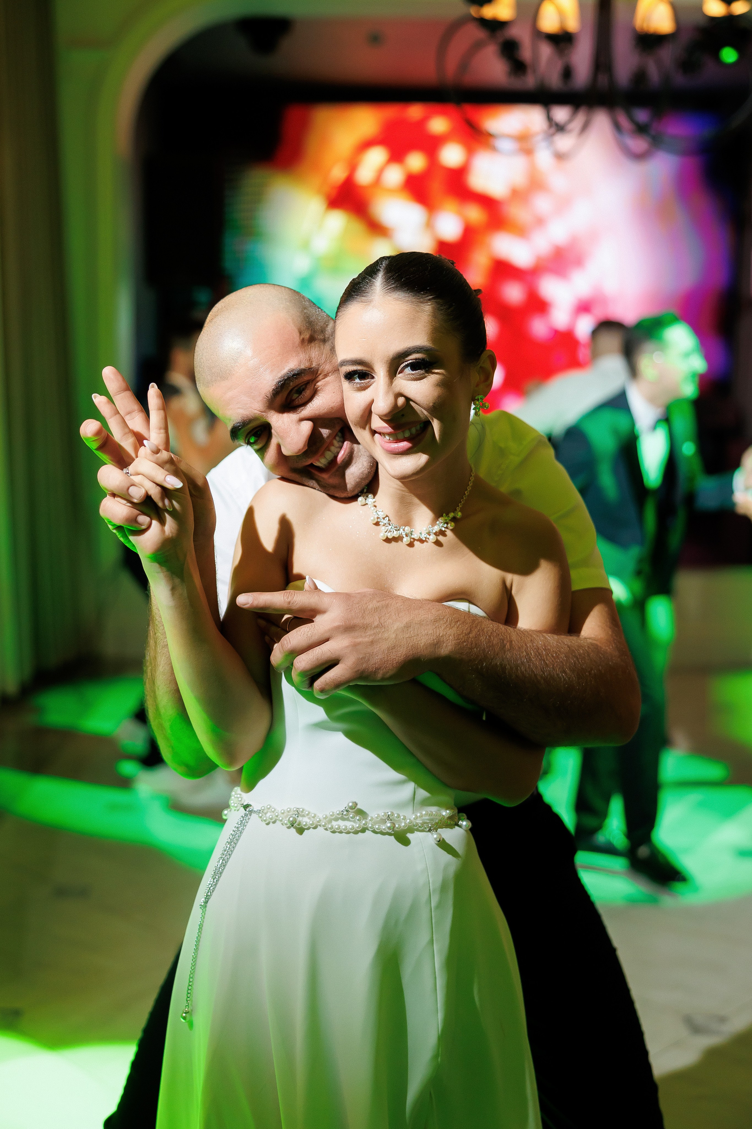 Serghei & Erica — Queen Residence. Servicii Foto și Video 067188353