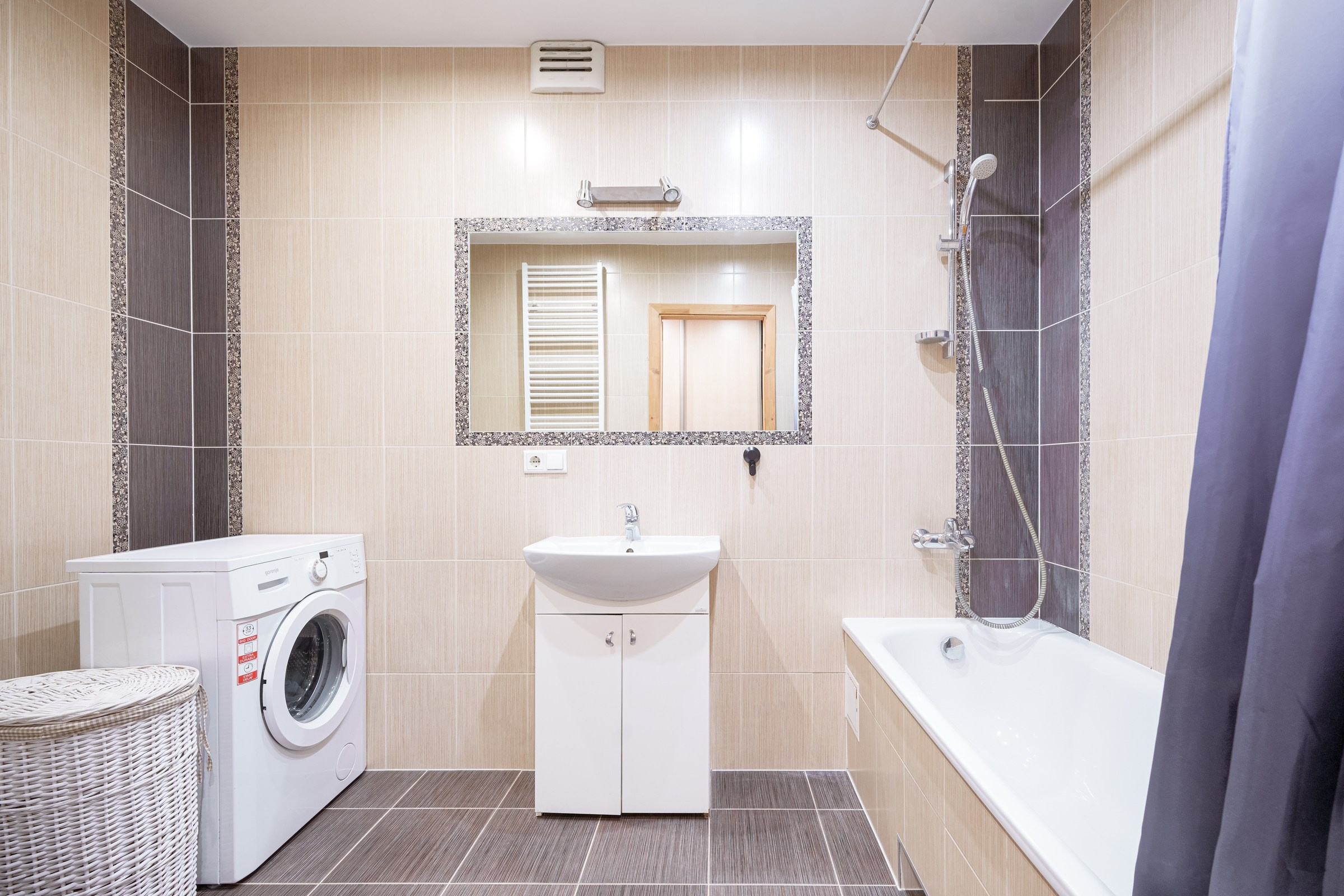 Kubiliaus g. 4b. Elina Sapiega fotografė Vilniuje