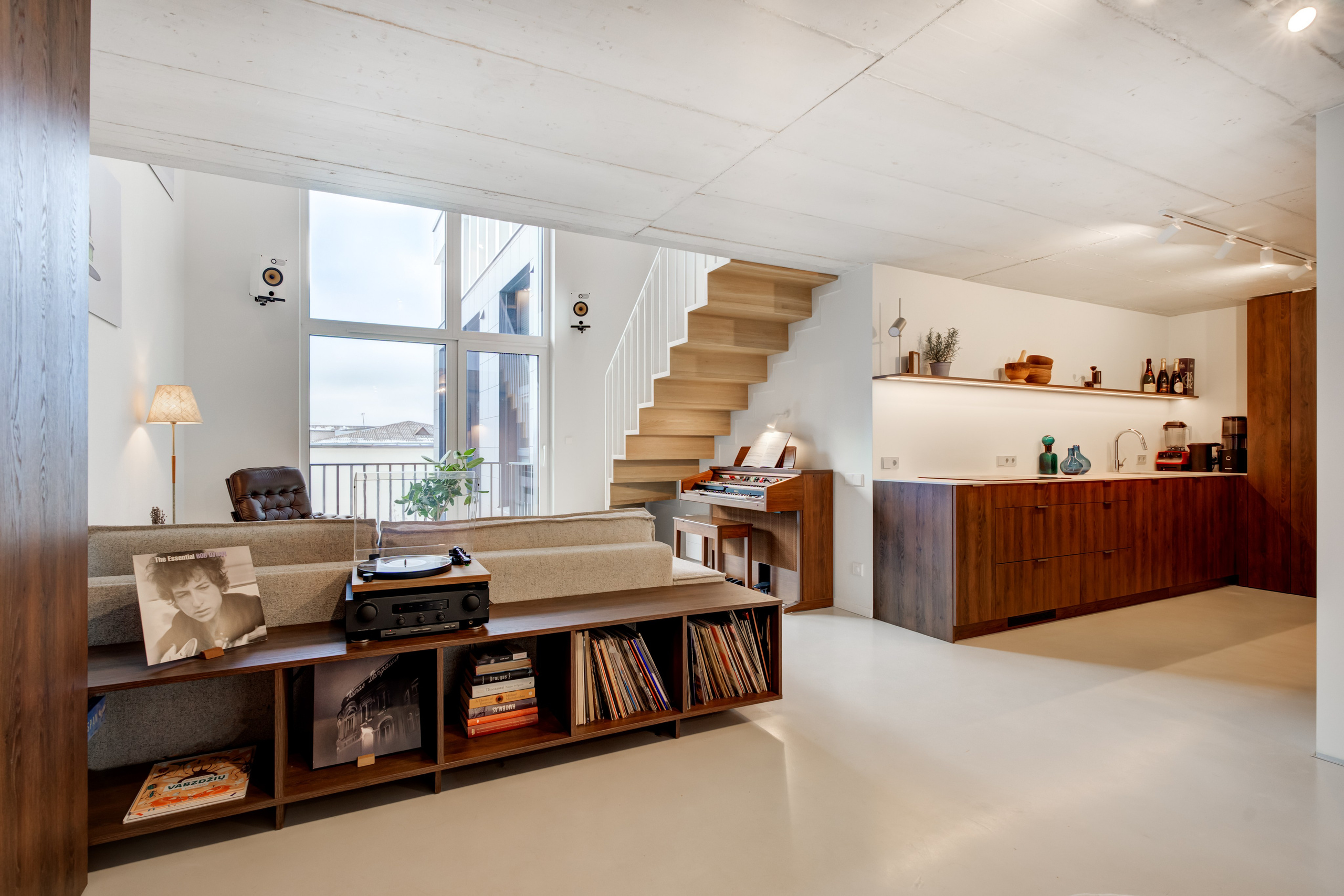 Kauno g. 32B. Elina Sapiega fotografė Vilniuje