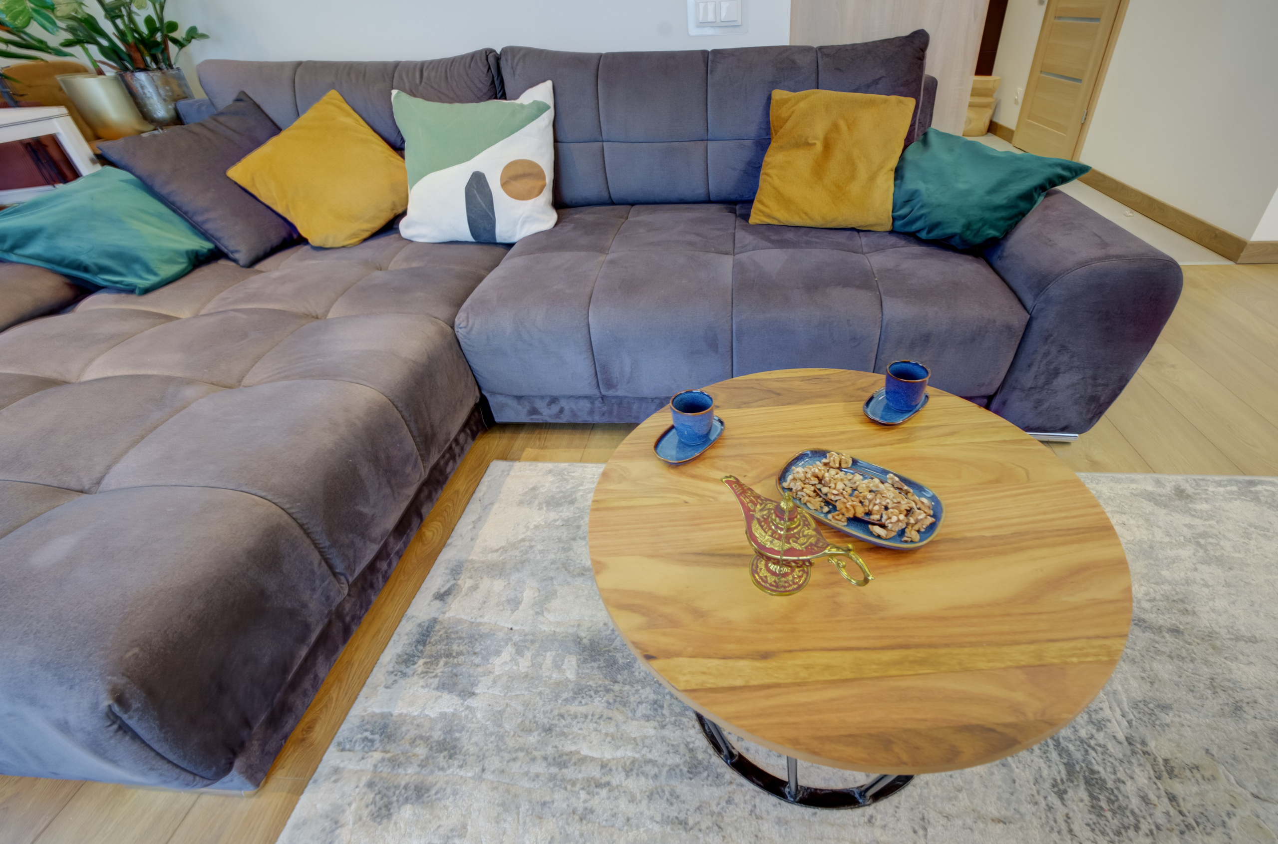 Karaliaučiaus g. 9 c, 2 k buto fotosesija. Elina Sapiega fotografė Vilniuje