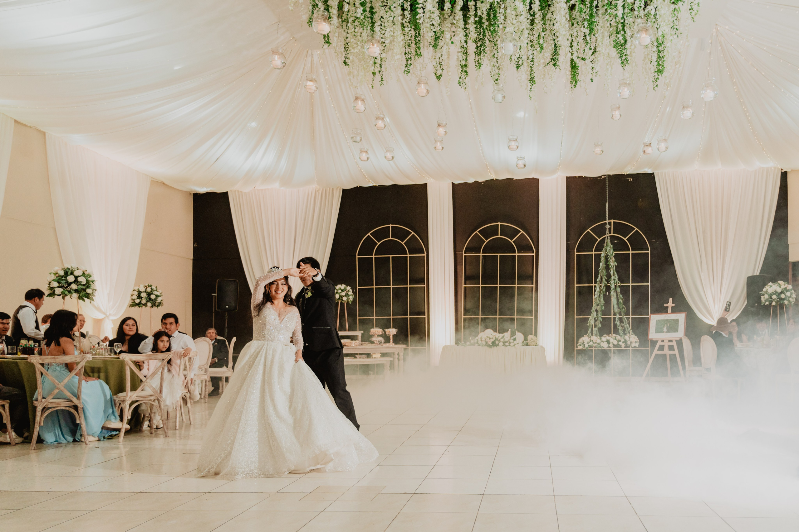 FERNANDO + MARIBEL | BODA RELIGIOSA. Studio KVTA | Fotografía y Video de Bodas en Arequipa