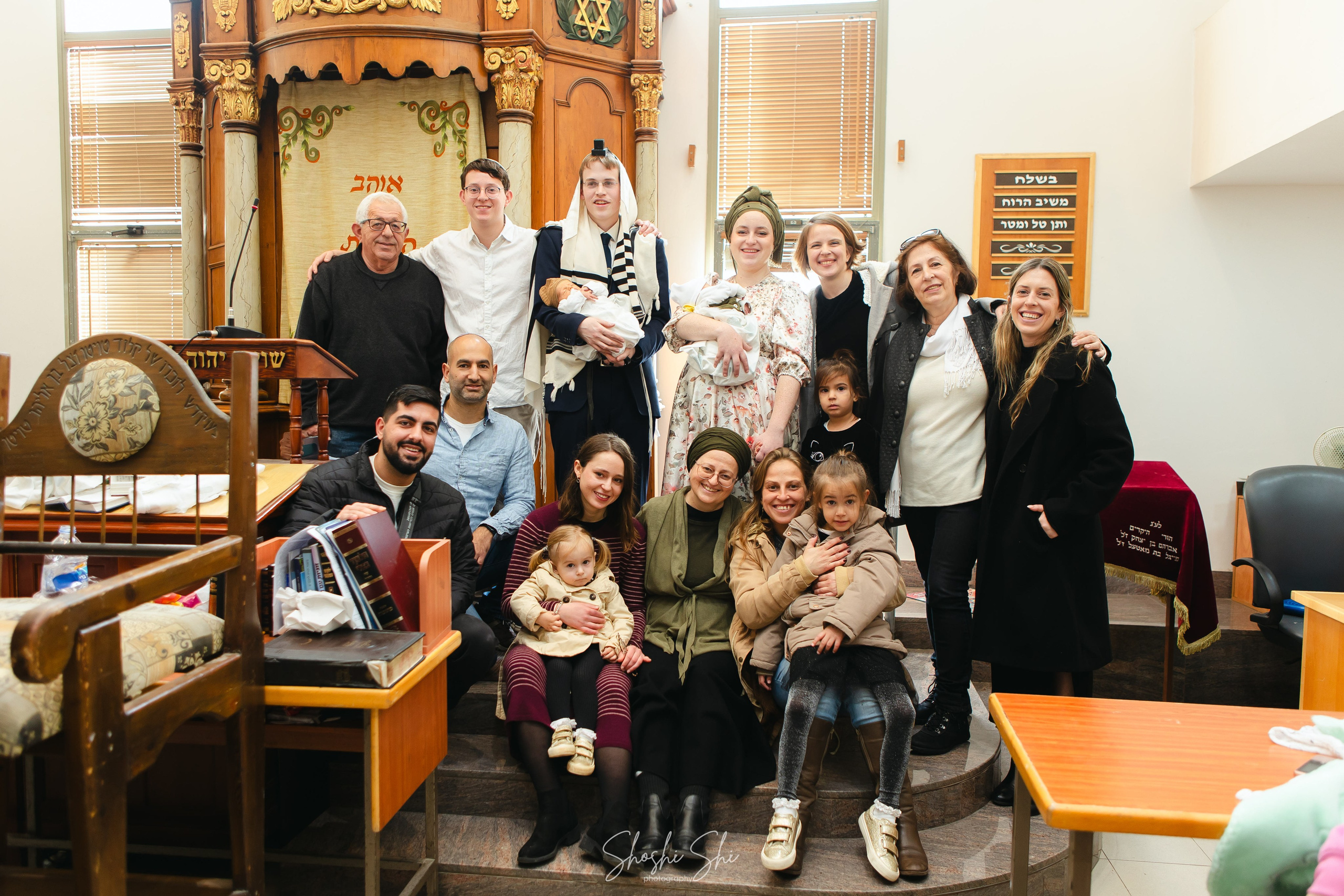 BRIT TWINS. Https://shi-photo.com/