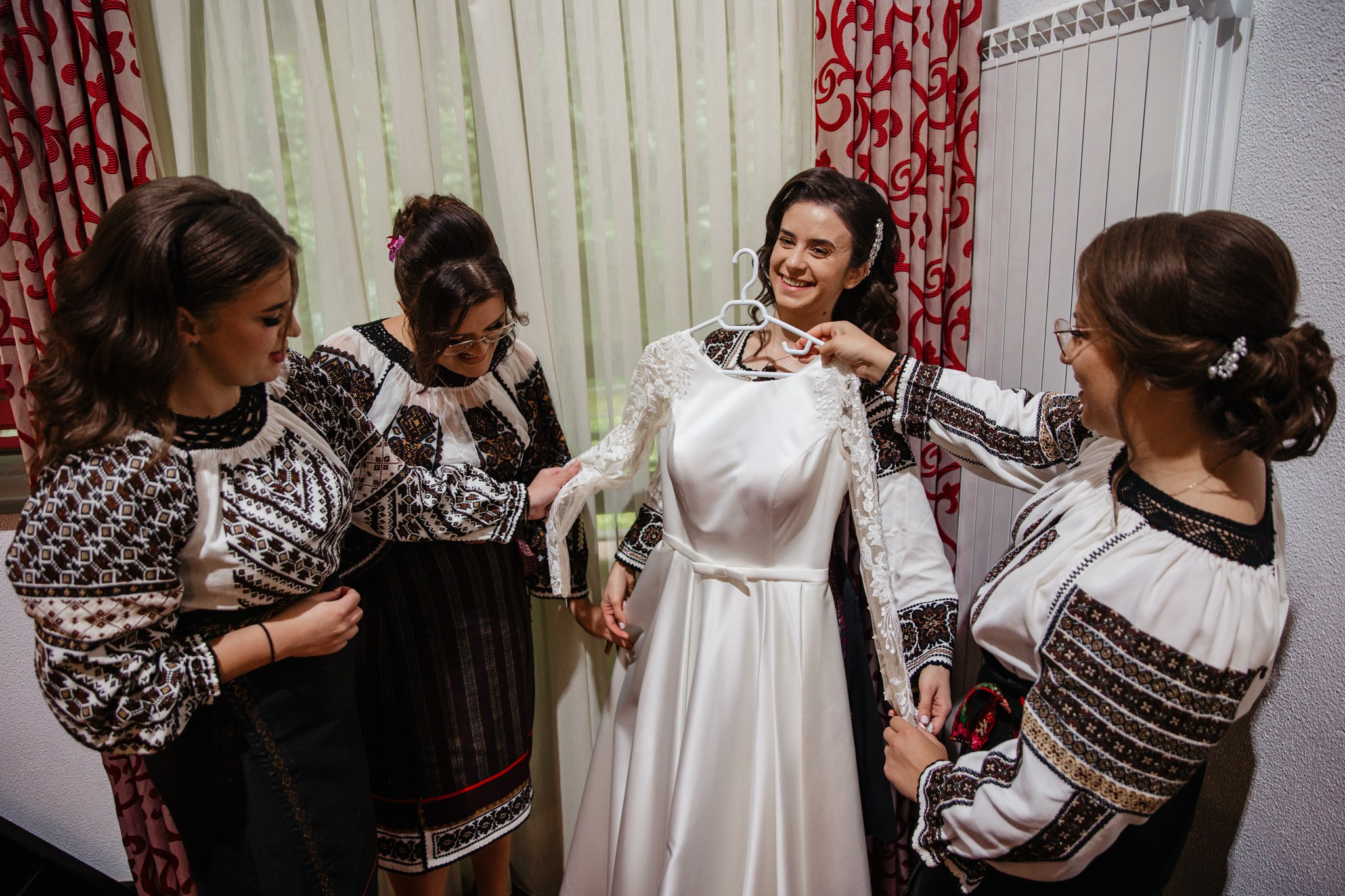 Nunta de Poveste la Sucevița: Cristi și Andreea. Servicii foto-video profesionale, pentru momente de neuitat