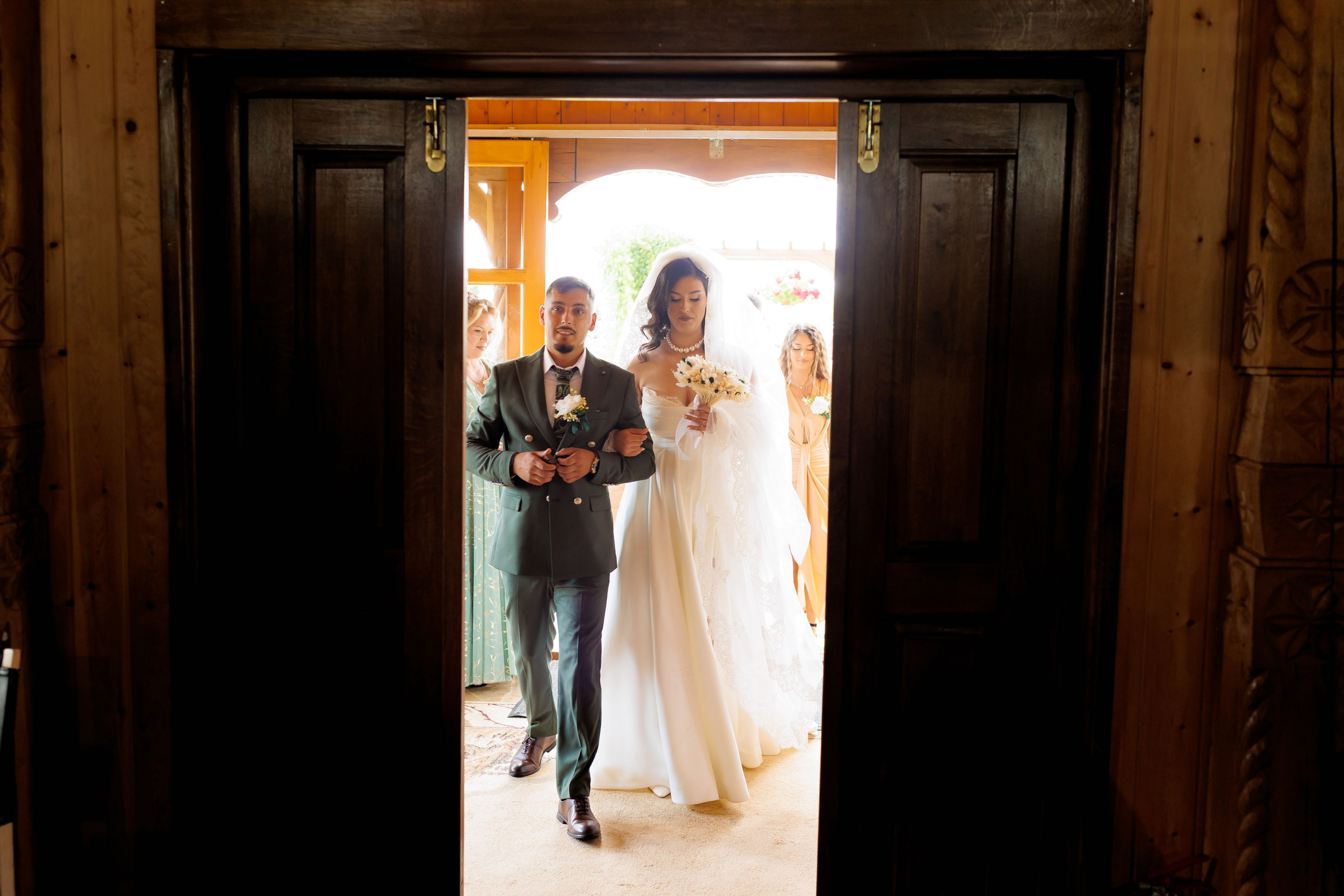 Nunta Nicoleta & Răzvan | Fotografie & Videografie Profesională. Servicii foto-video profesionale, pentru momente de neuitat